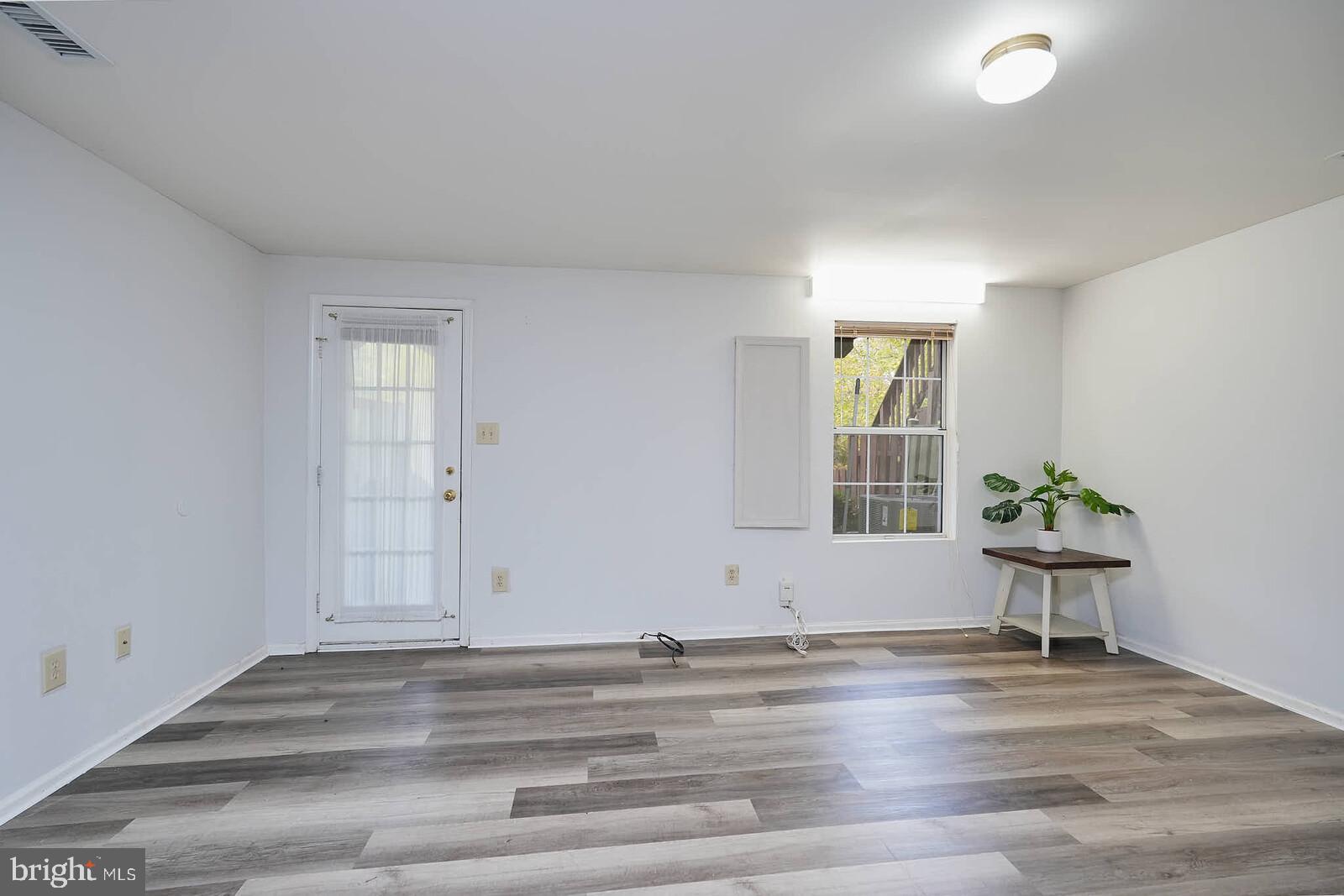 GUNNERS LAKE VILLAGE - Residential