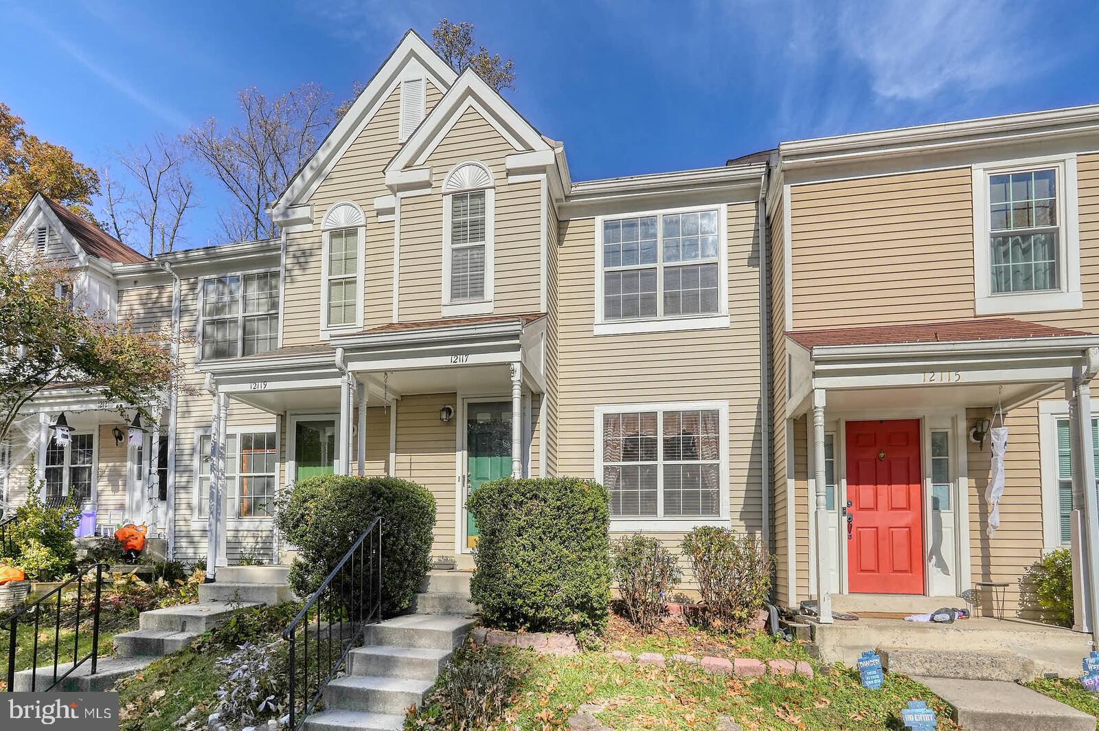 Well maintained and beautiful 3 level townhouse in a great location, 3 bedrooms, 3.5 bathrooms, eat-in kitchen with stainless steel appliances, Upgrade kitchen with granite counter-top, have a restful time on the deck that back to the woods. Full & finished basement that walks out to a nice patio, comfortable family/rec room, separate laundry room, parking assigned, lots of storage.