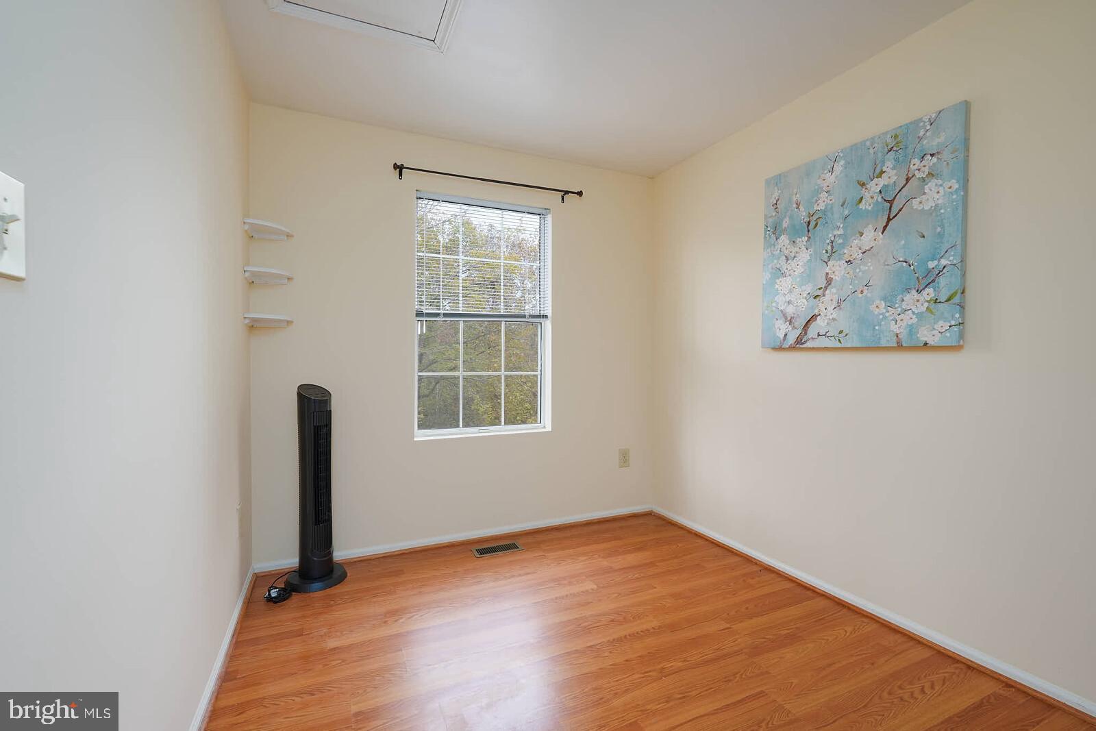 GUNNERS LAKE VILLAGE - Residential