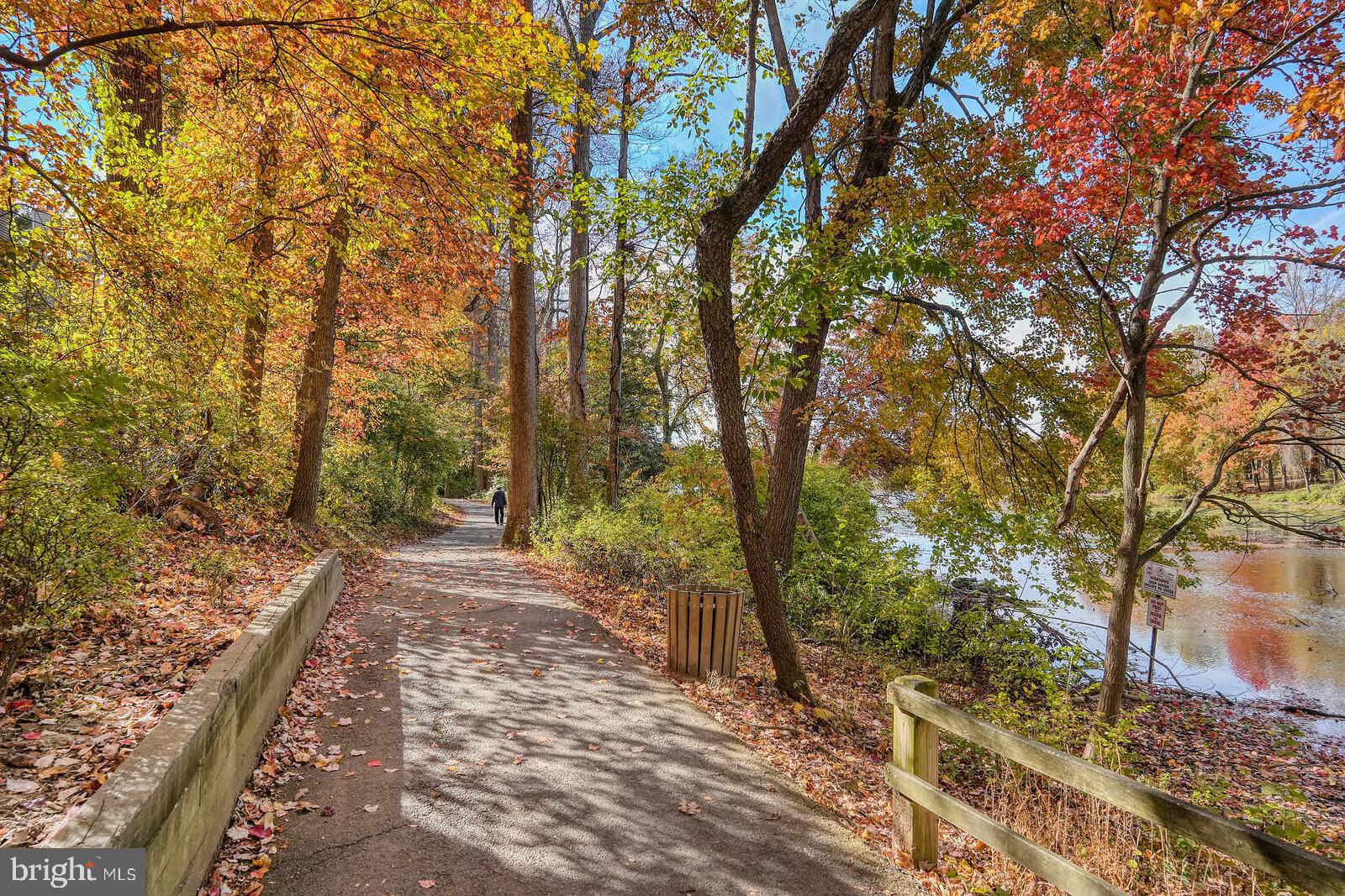 GUNNERS LAKE VILLAGE - Residential