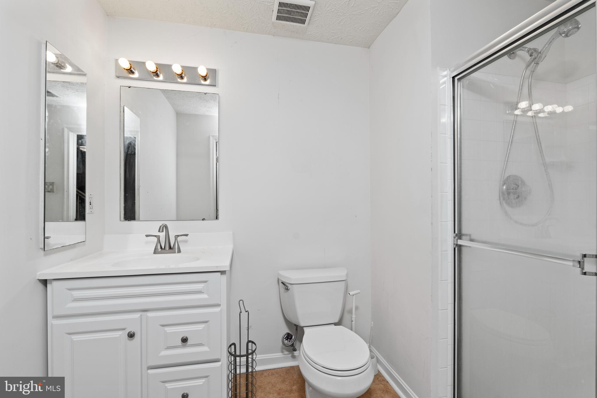 WILLIAMS KNOLL - Residential Lease