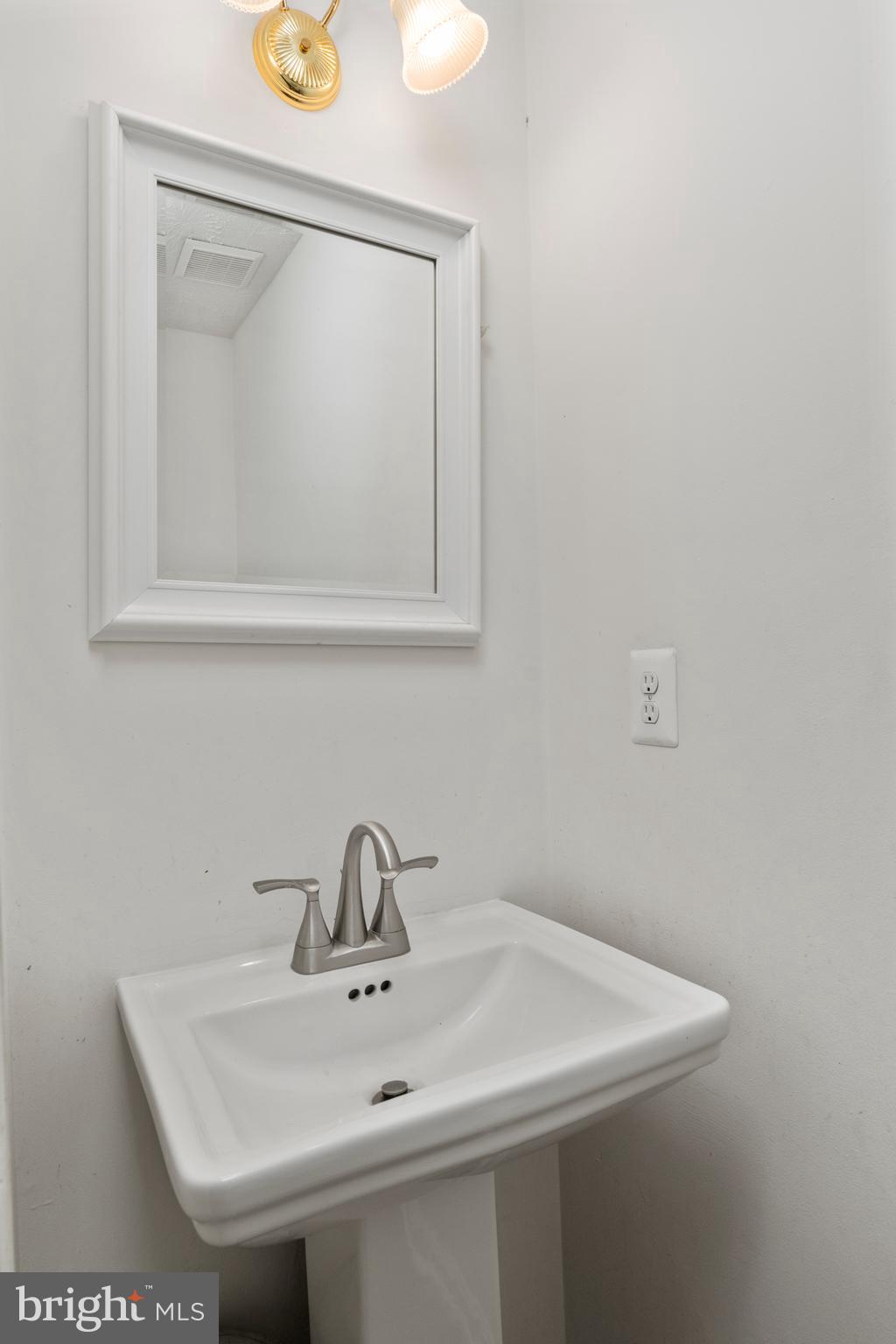 WILLIAMS KNOLL - Residential Lease