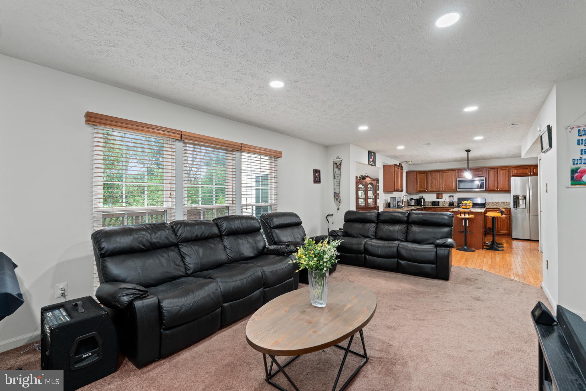 WILLIAMS KNOLL - Residential Lease