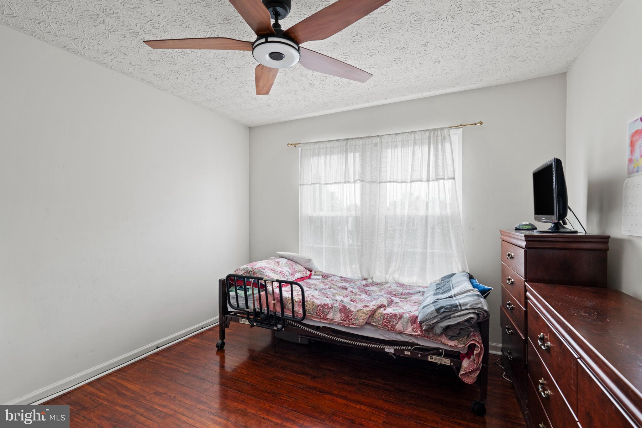 WILLIAMS KNOLL - Residential Lease