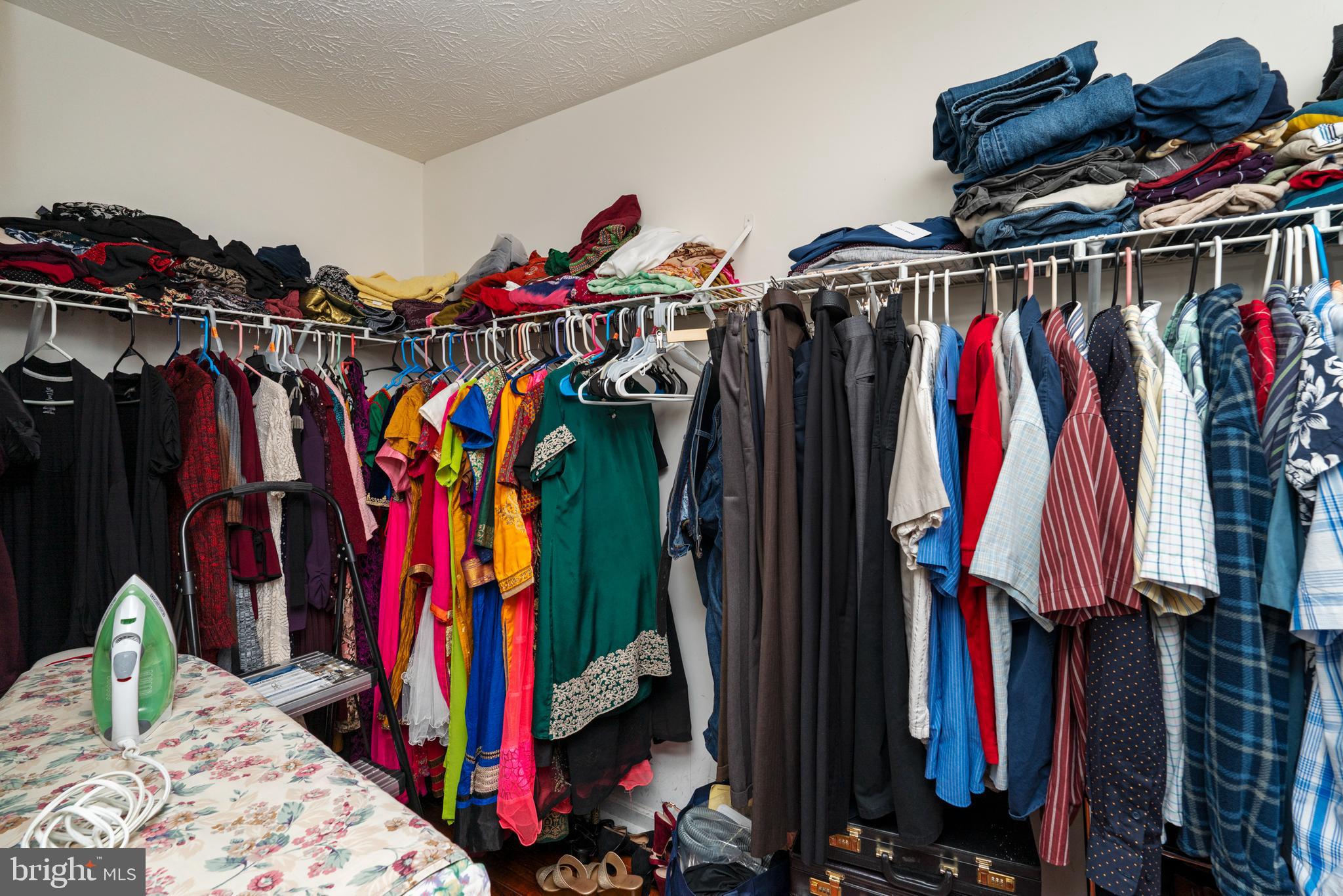 WILLIAMS KNOLL - Residential Lease