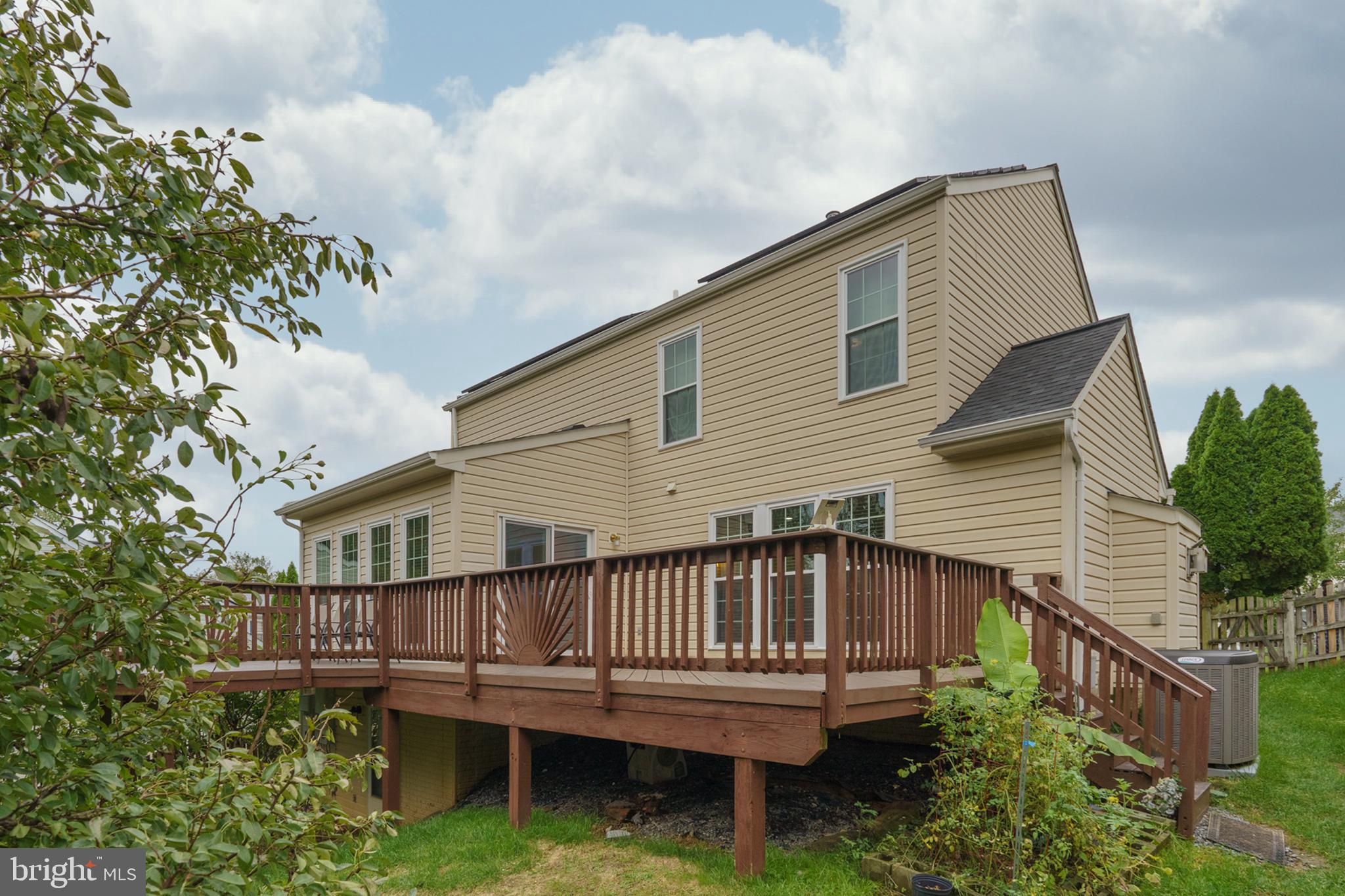 WILLIAMS KNOLL - Residential Lease