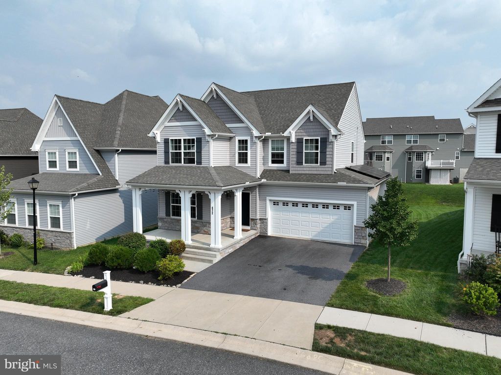 Photo of 672 Stockdale Drive, LANCASTER, PA 17601 (MLS # PALA2074366)