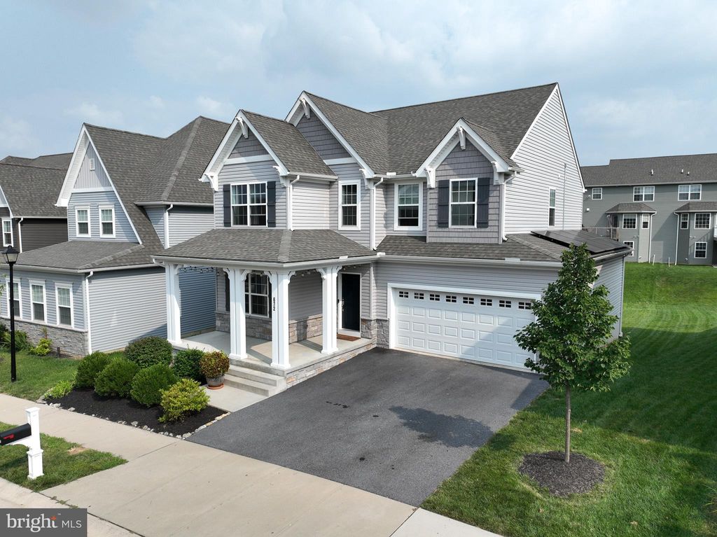 Photo of 672 Stockdale Drive, LANCASTER, PA 17601 (MLS # PALA2074366)