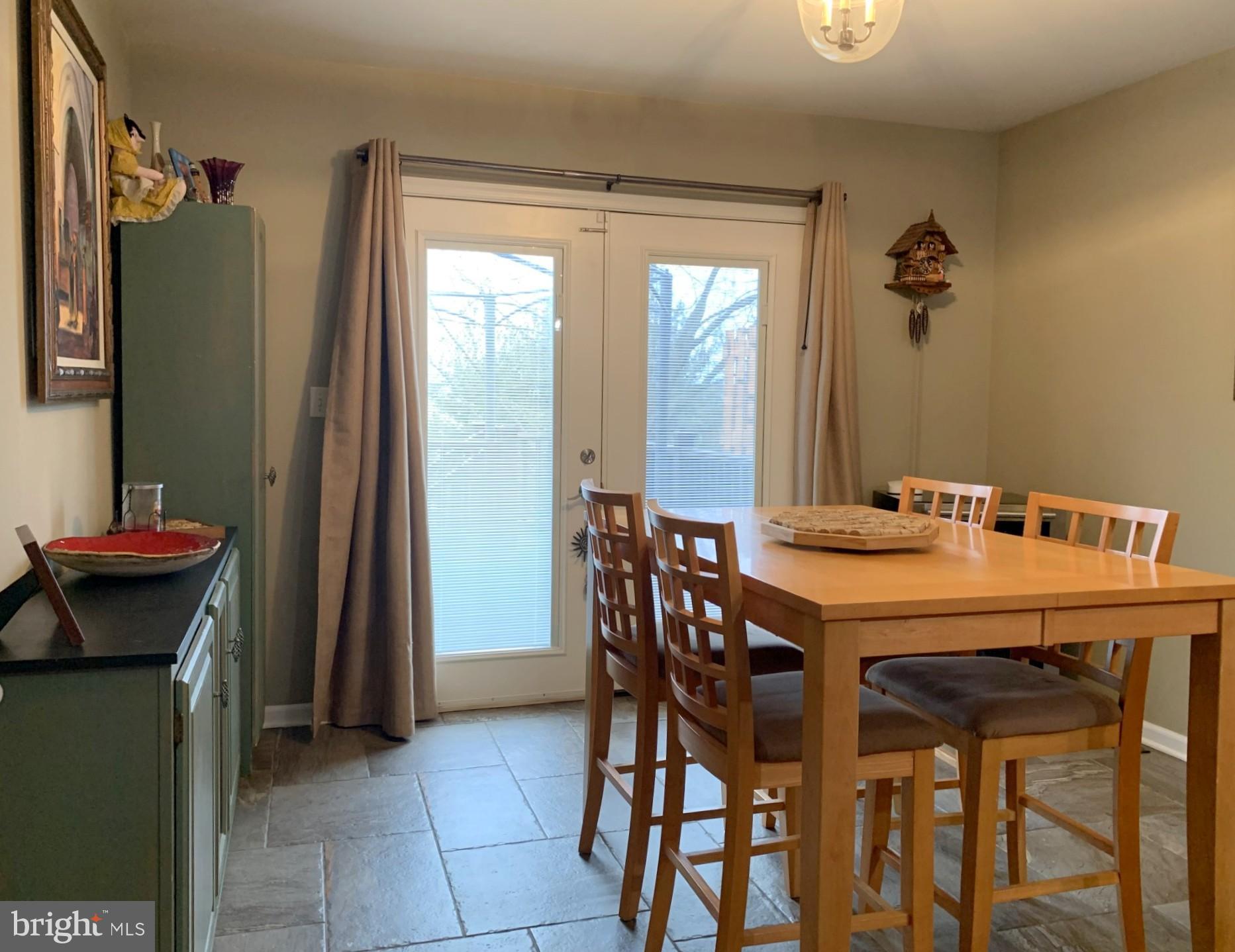 ROLLING MEADOWS - Residential