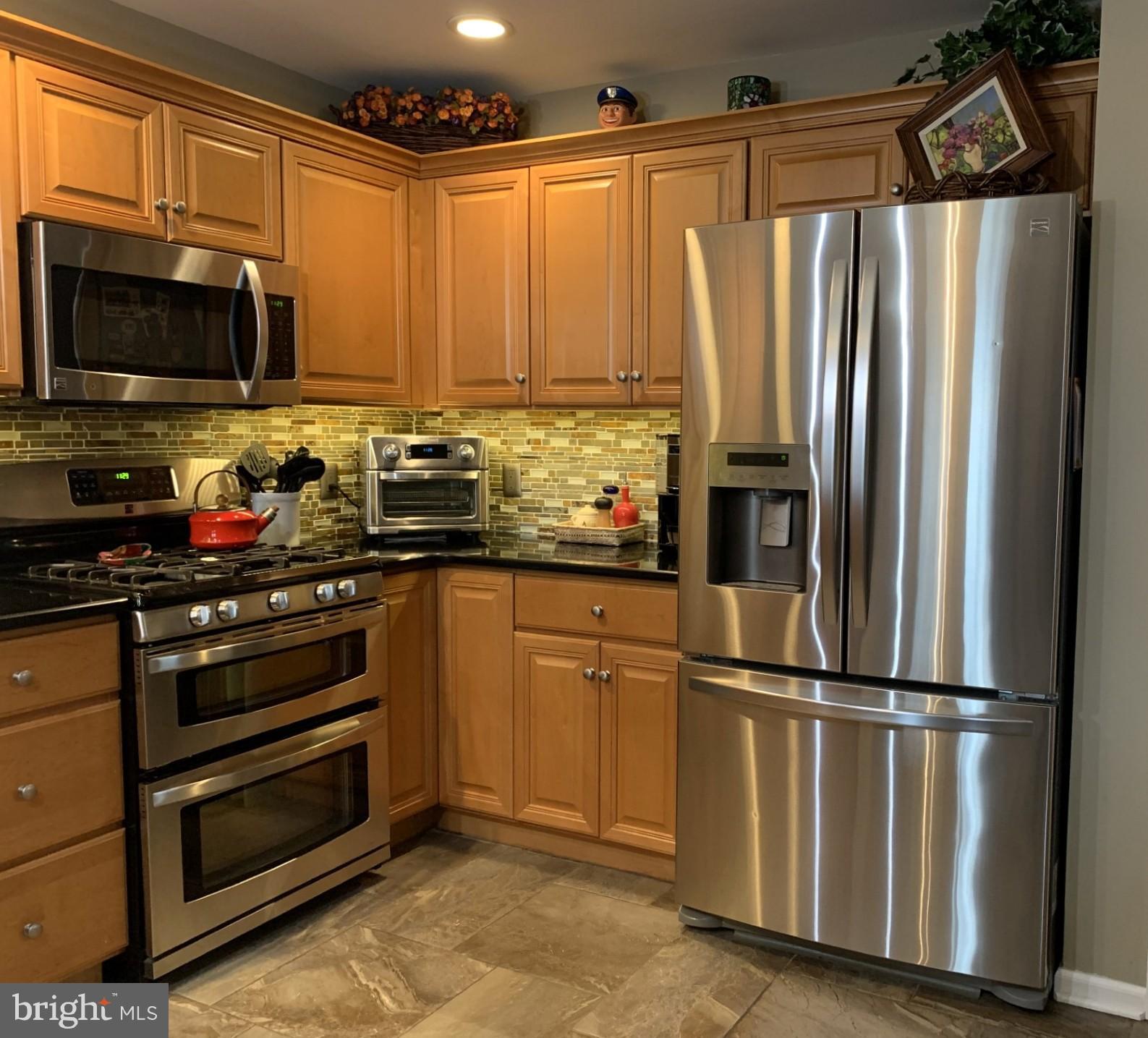ROLLING MEADOWS - Residential