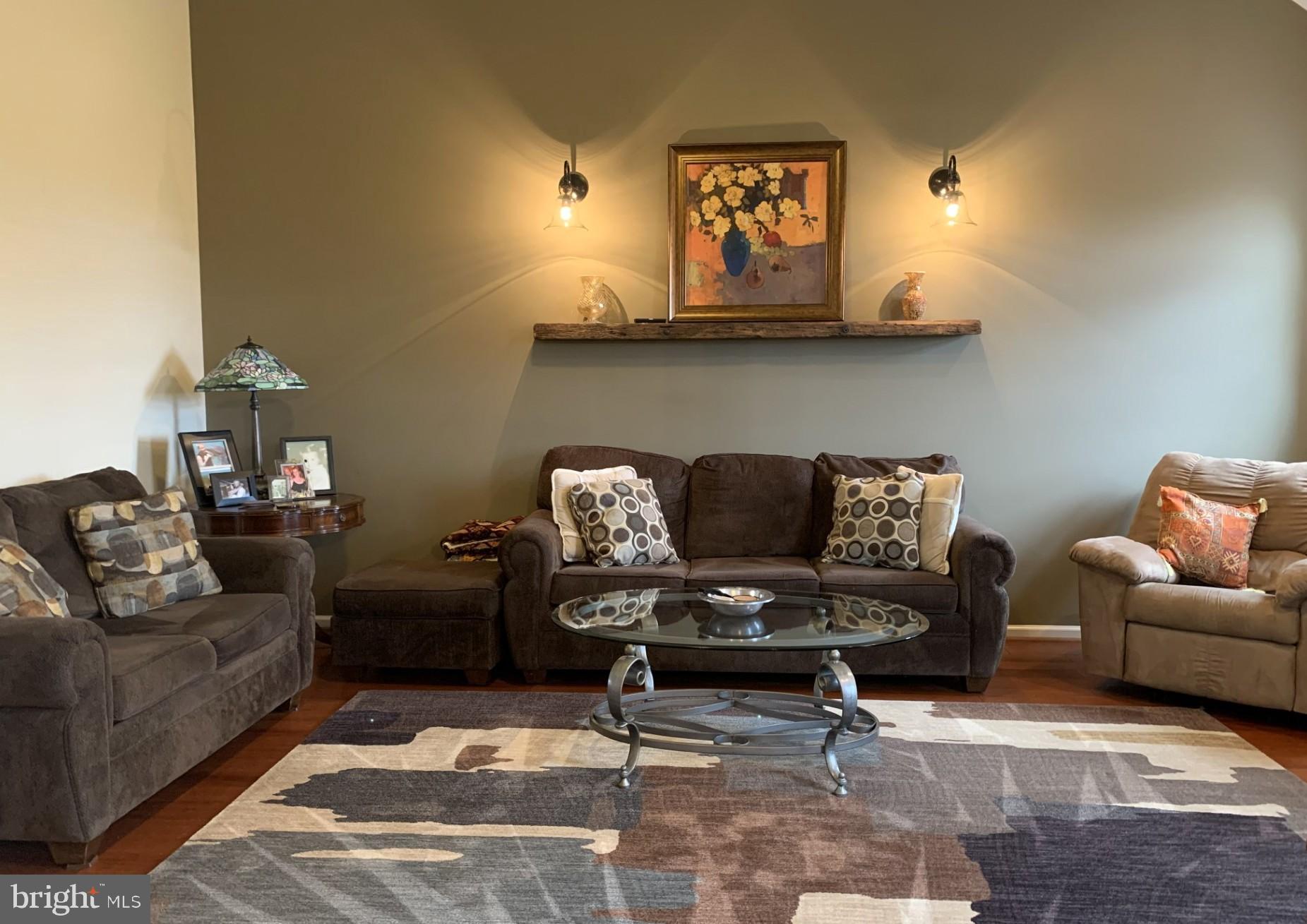 ROLLING MEADOWS - Residential