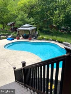 ROLLING MEADOWS - Residential