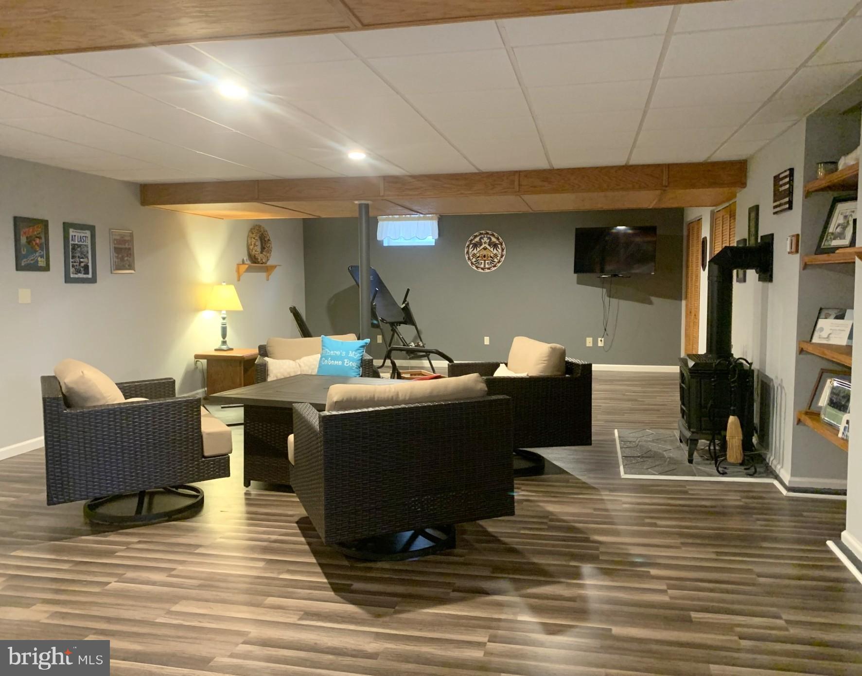 ROLLING MEADOWS - Residential