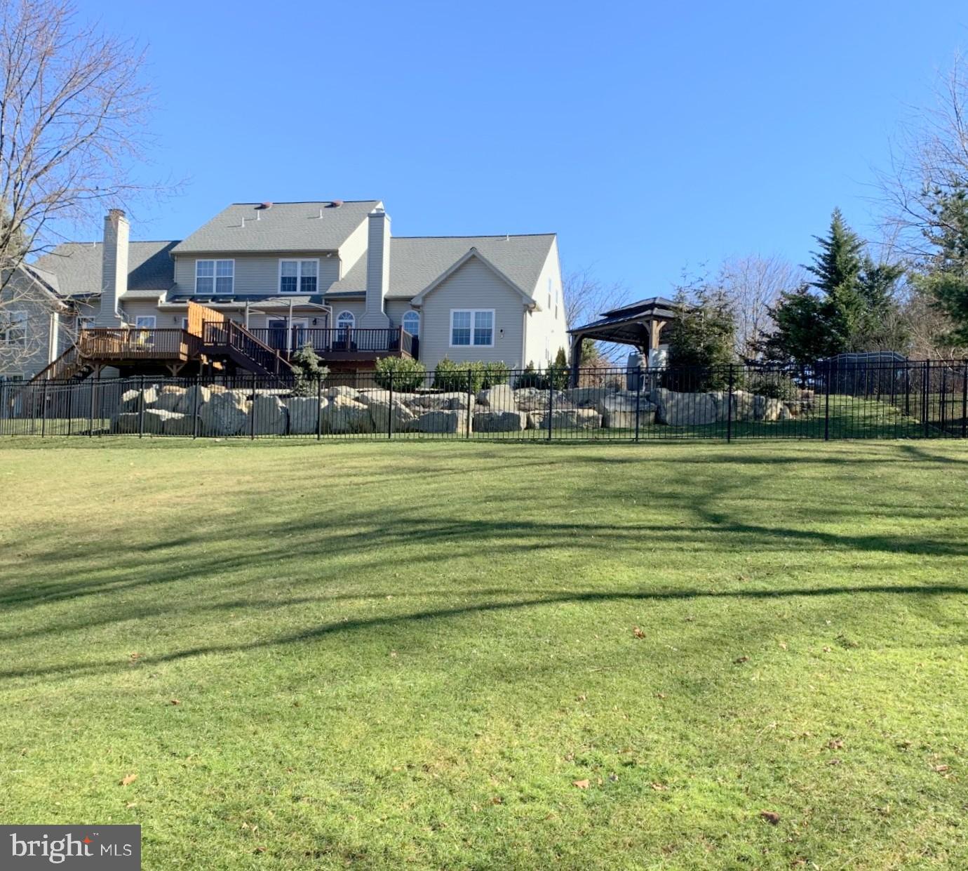 ROLLING MEADOWS - Residential