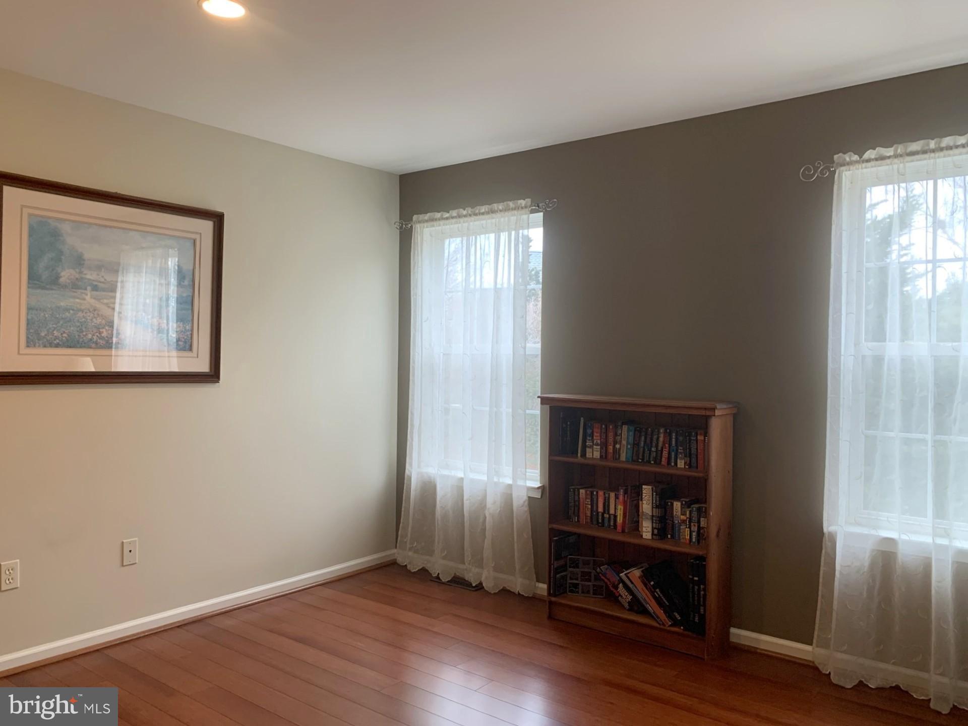 ROLLING MEADOWS - Residential