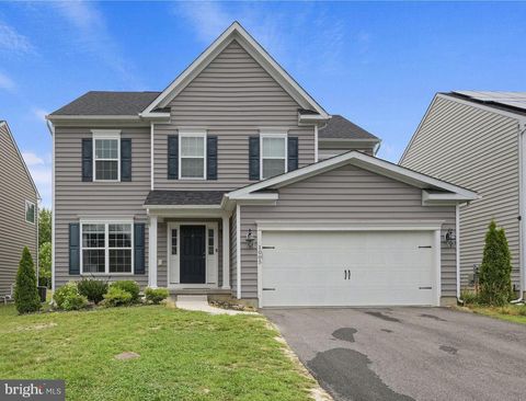 Photo of 1005 Bilboa Court, TOWNSEND, DE 19734 (MLS # DENC2083102)