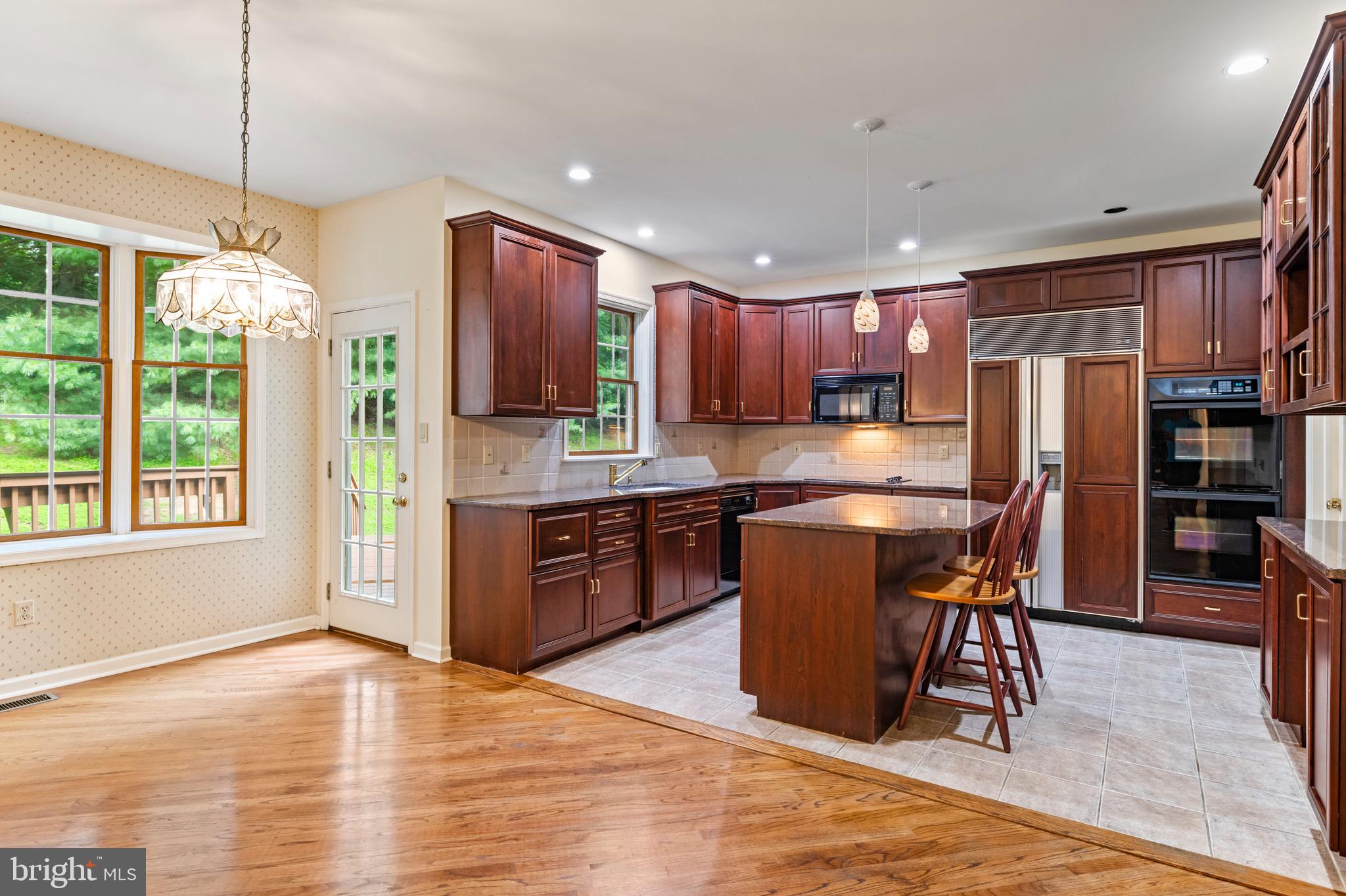 HUNTINGDON VALLEY - Residential