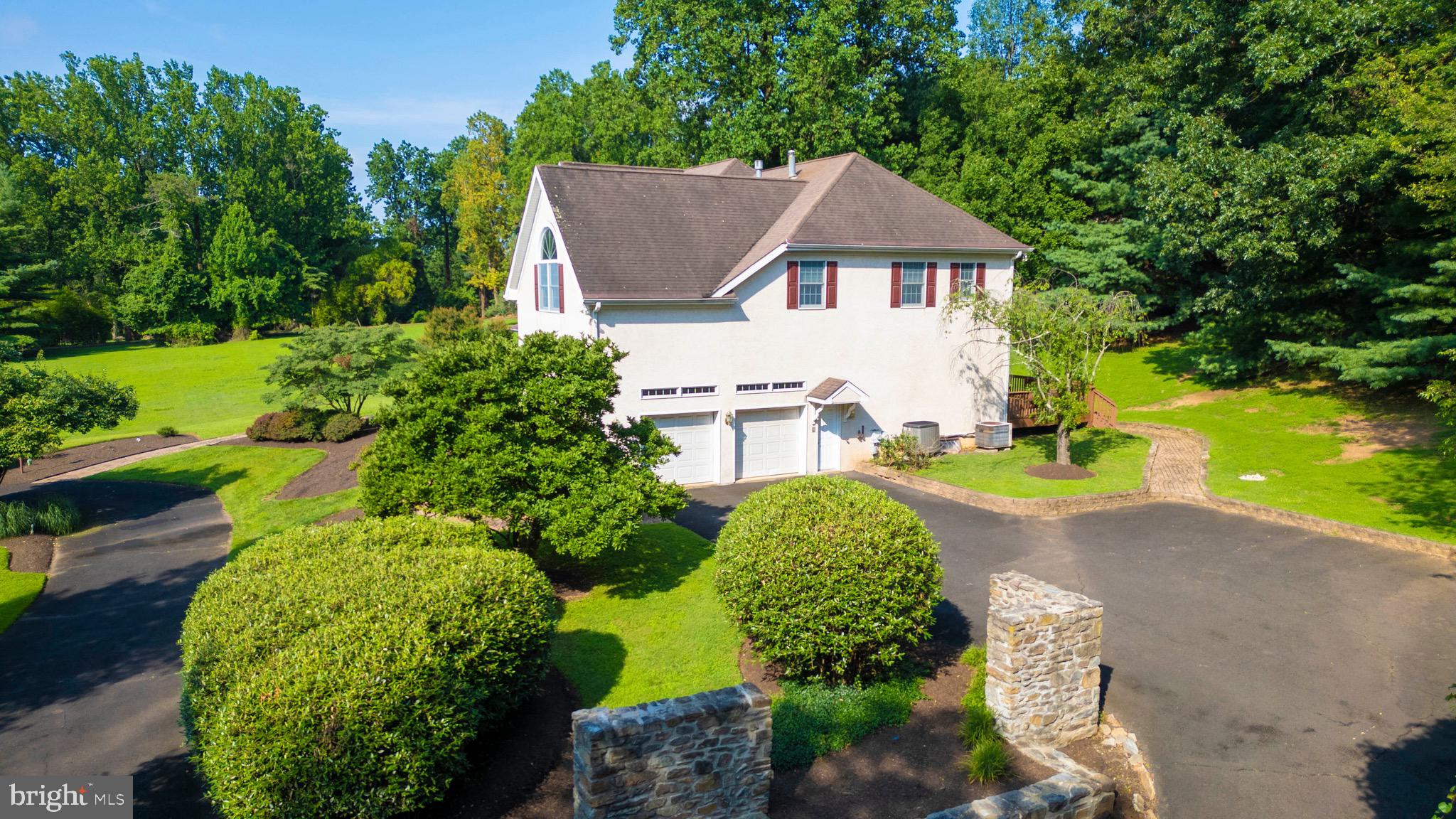 HUNTINGDON VALLEY - Residential