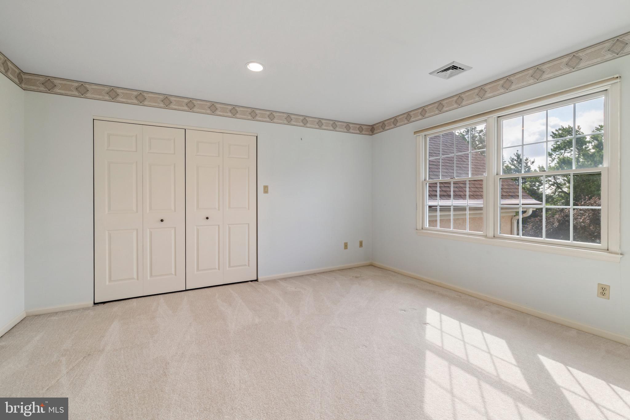 HUNTINGDON VALLEY - Residential