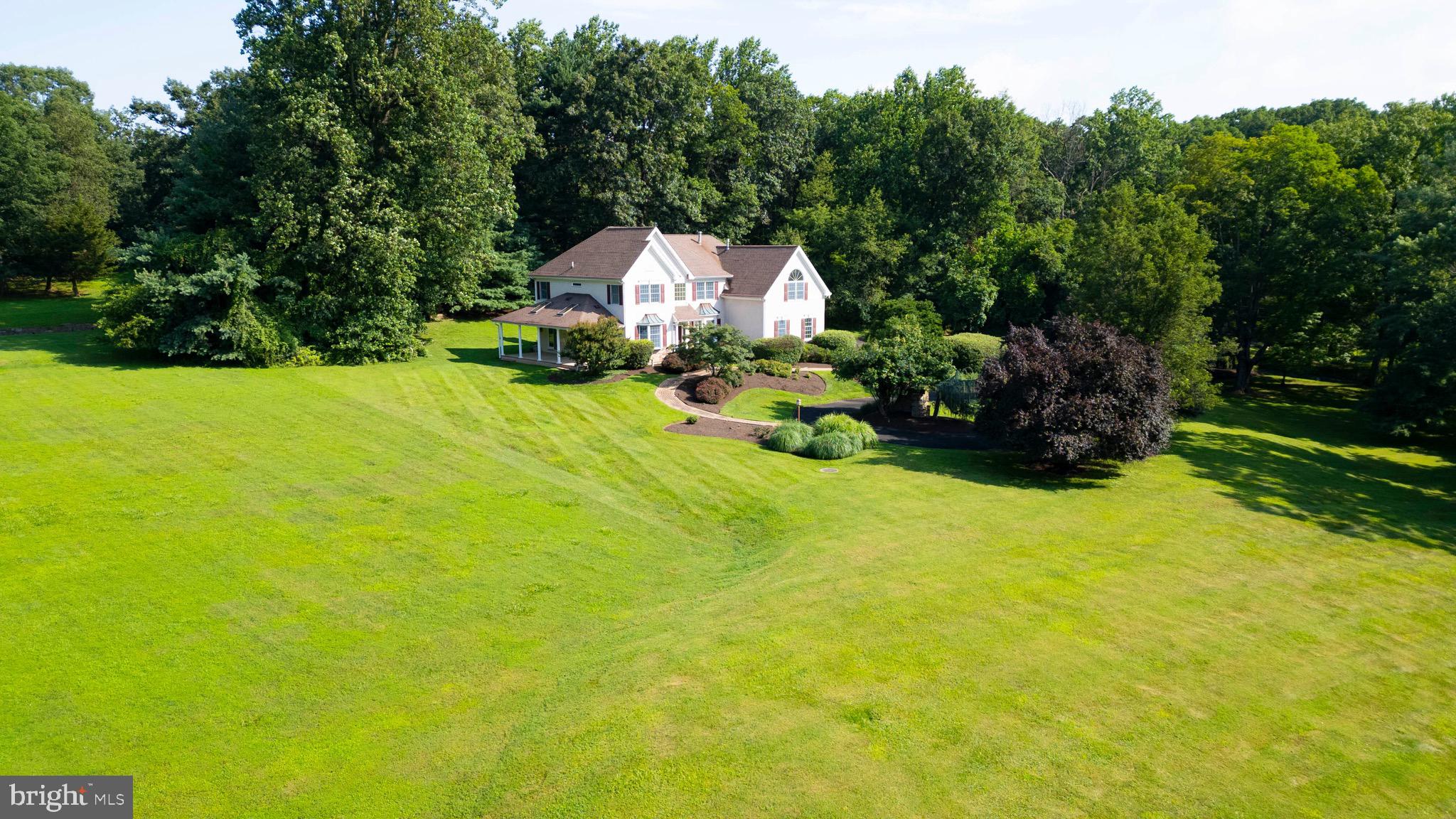 HUNTINGDON VALLEY - Residential