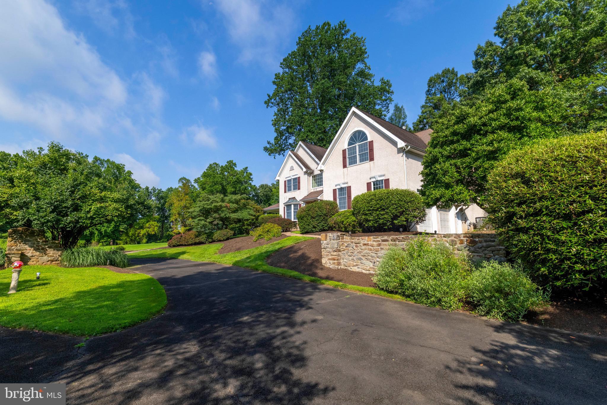 HUNTINGDON VALLEY - Residential