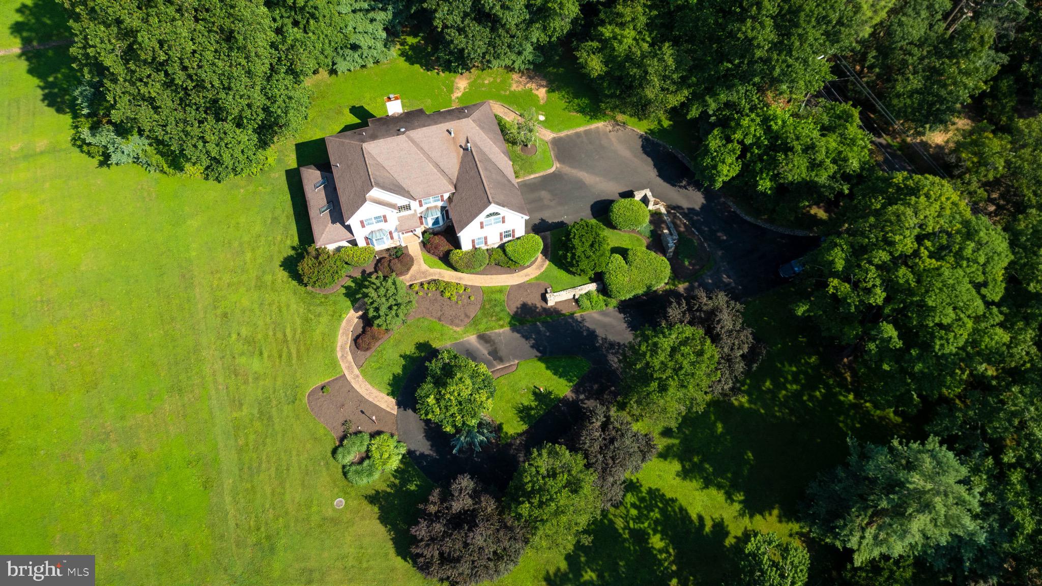 HUNTINGDON VALLEY - Residential