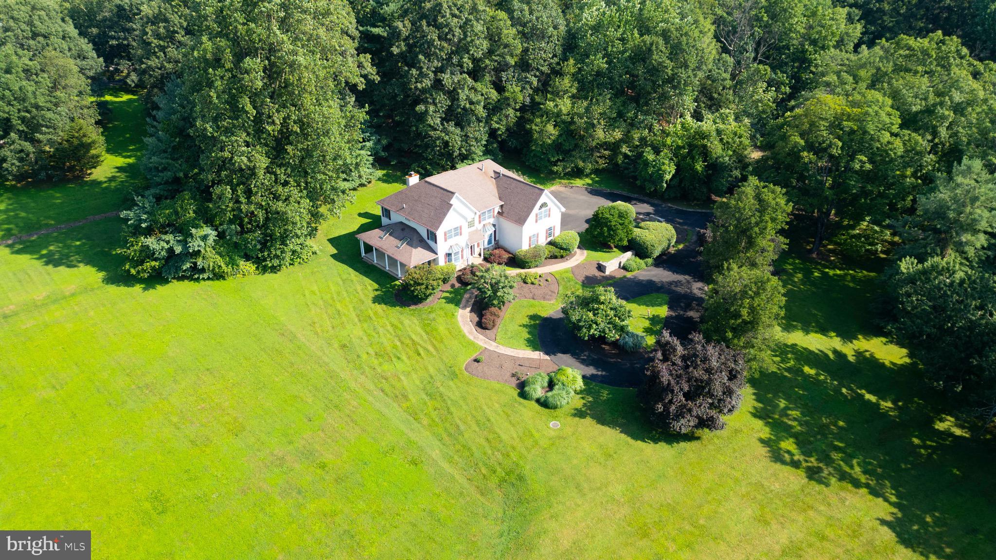 HUNTINGDON VALLEY - Residential