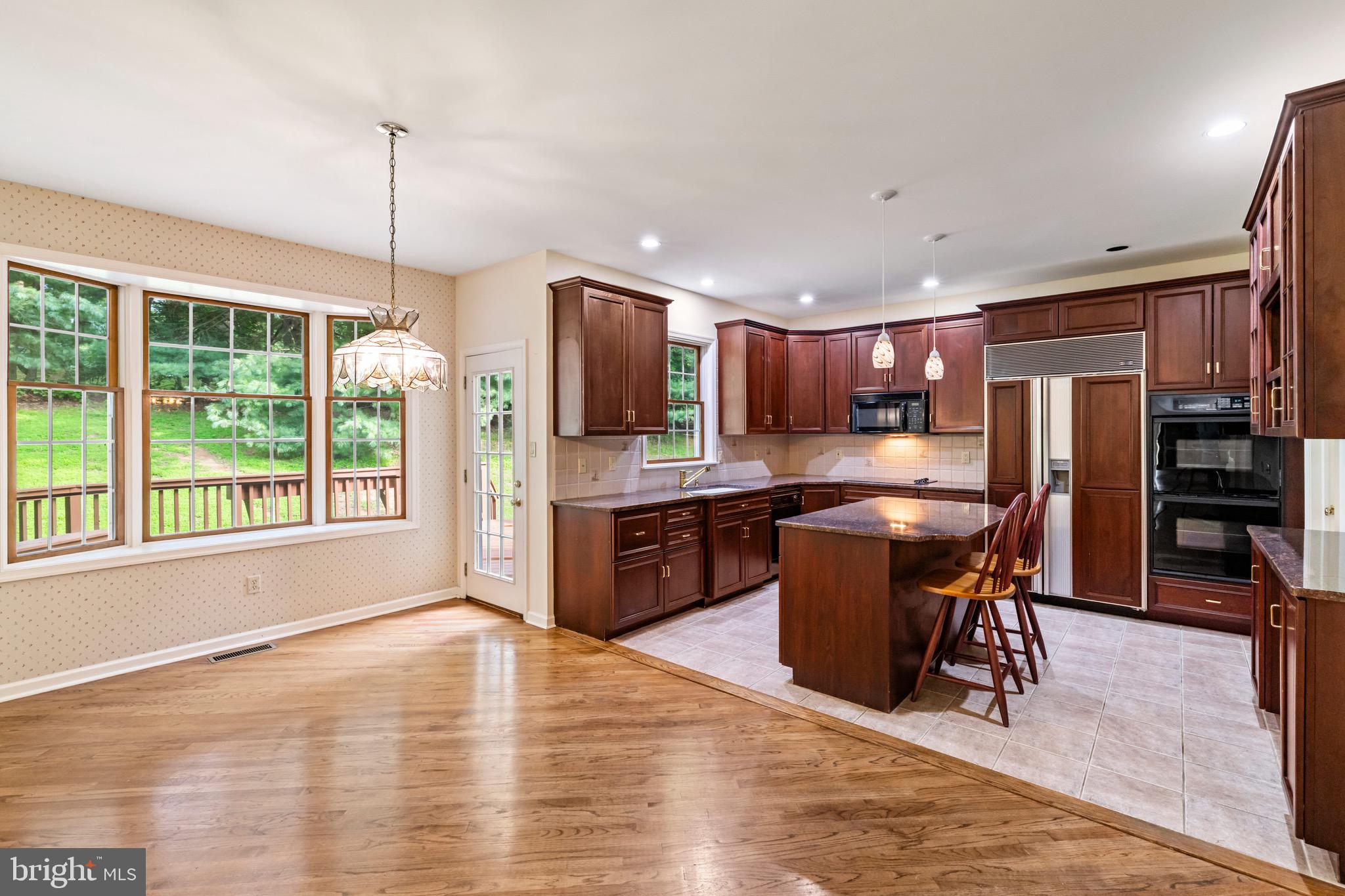 HUNTINGDON VALLEY - Residential