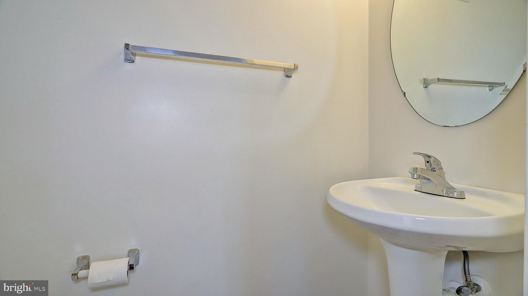 CENTRE RIDGE - Residential Lease