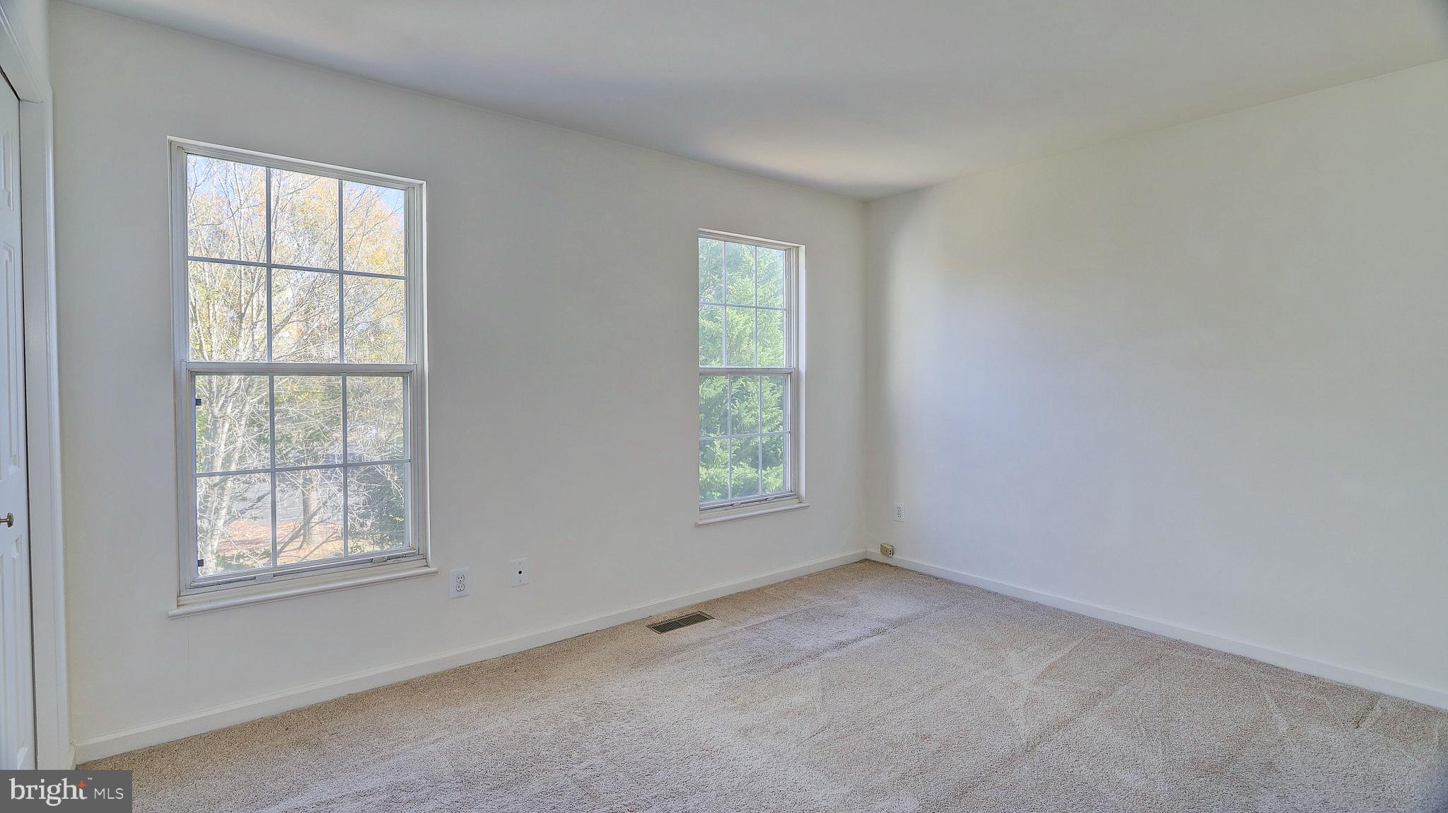 CENTRE RIDGE - Residential Lease