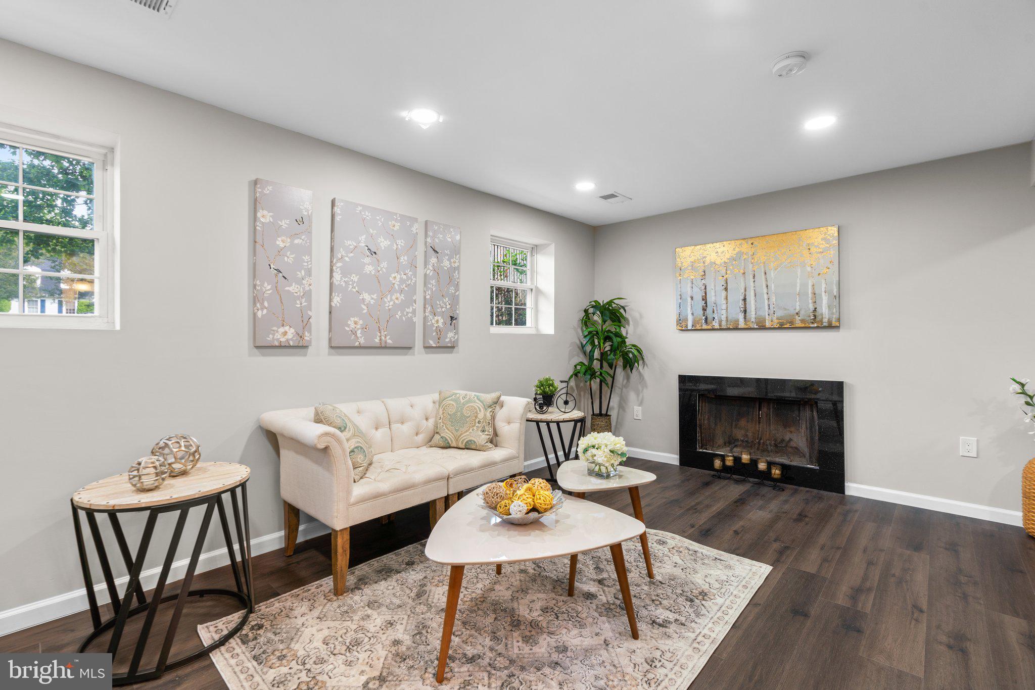 DAMASCUS TERRACE - Residential