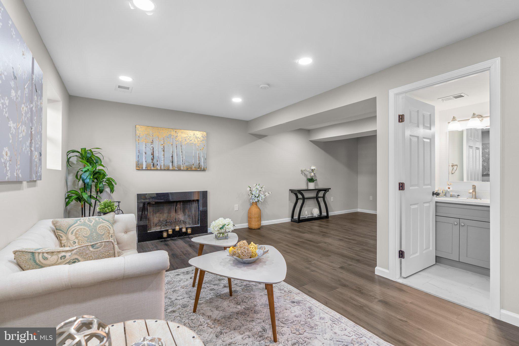 DAMASCUS TERRACE - Residential