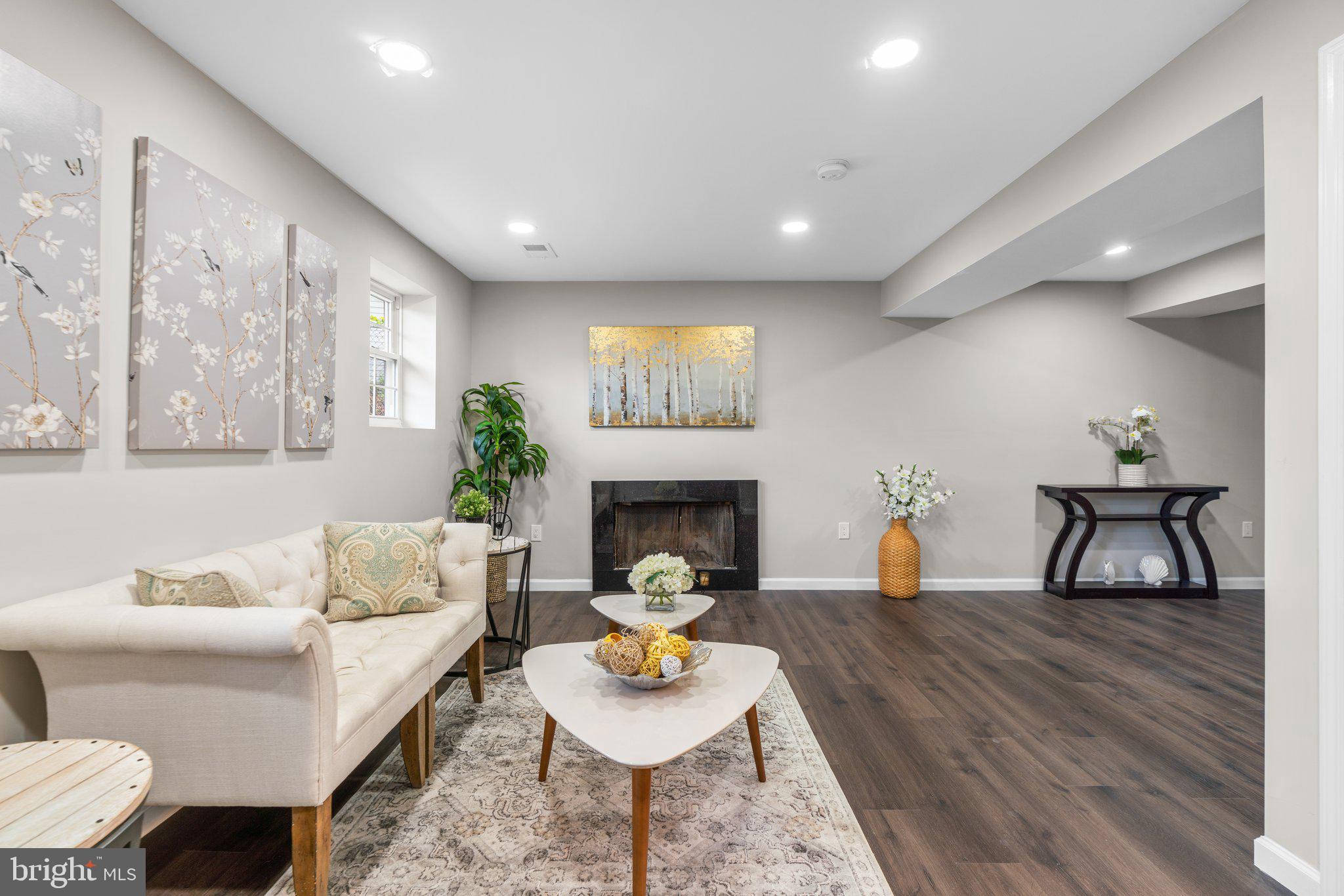 DAMASCUS TERRACE - Residential