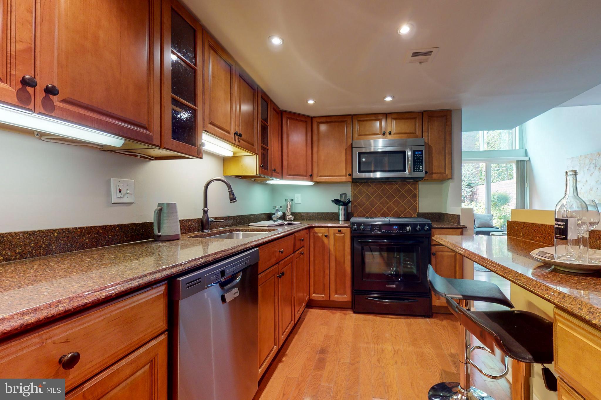 SOCIETY HILL - Residential