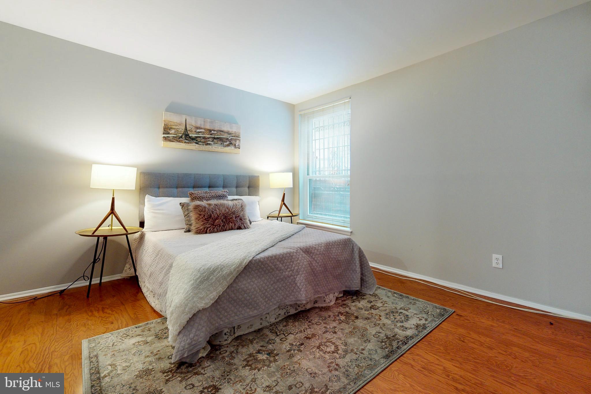 SOCIETY HILL - Residential