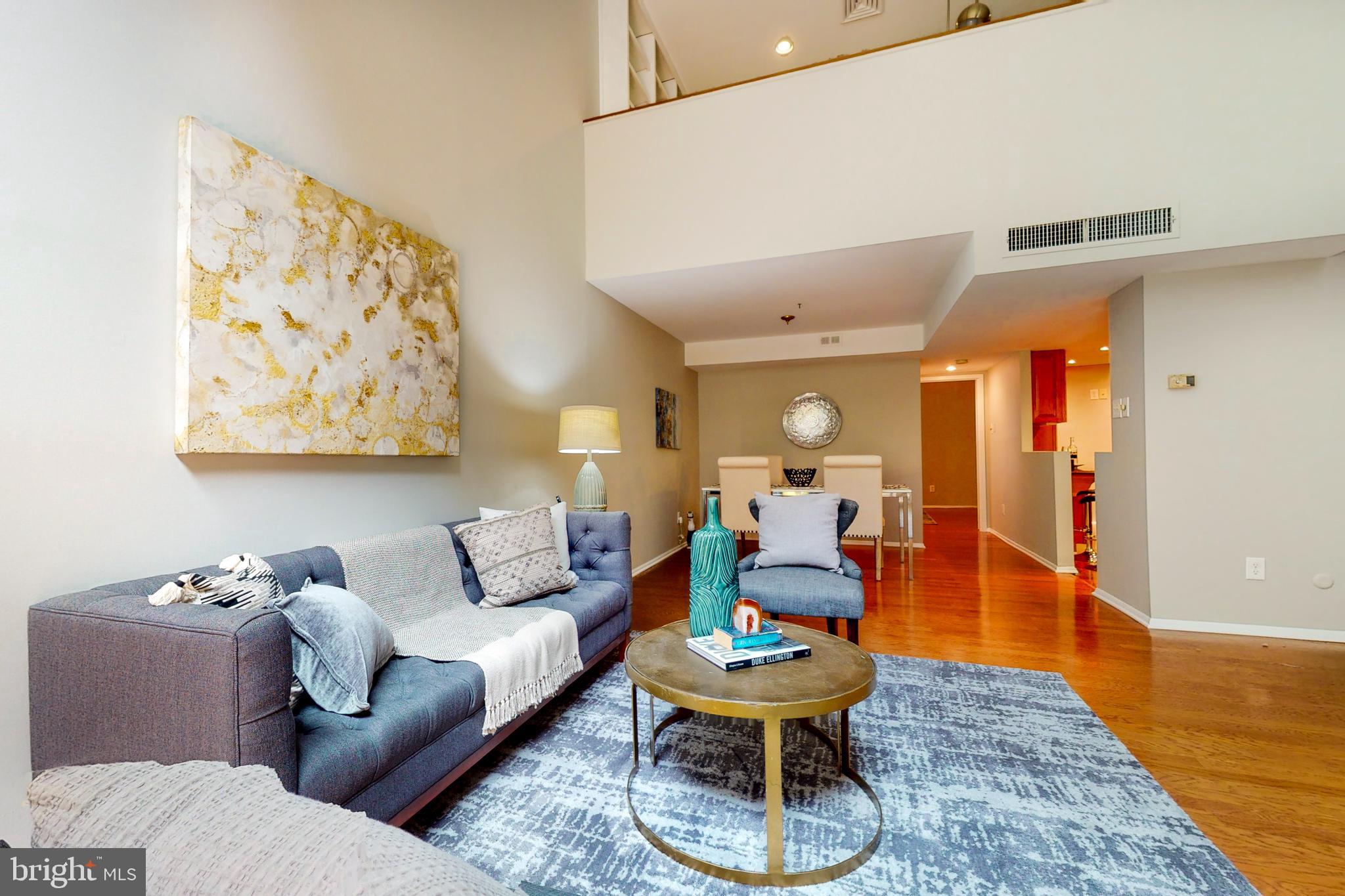 SOCIETY HILL - Residential