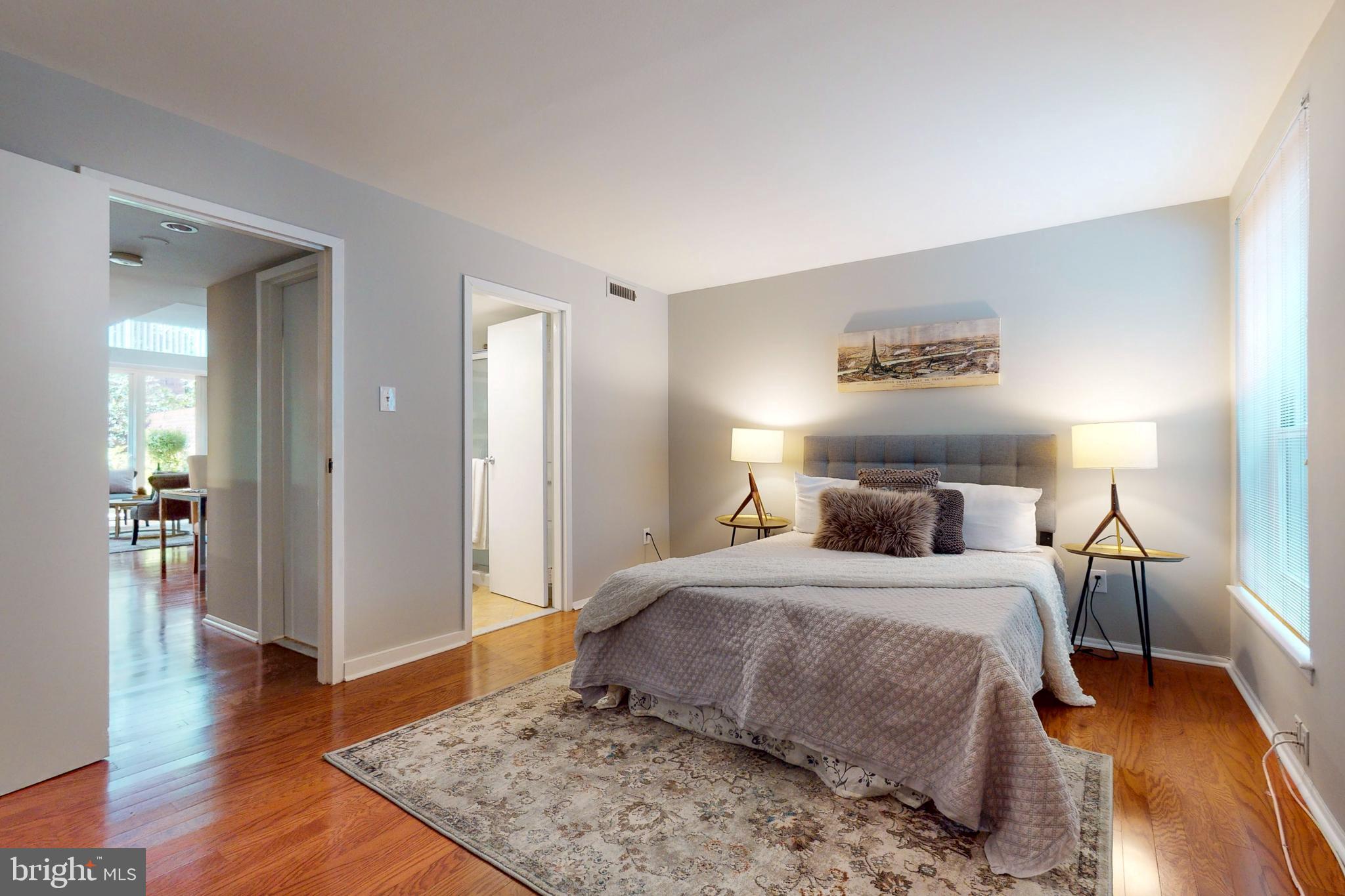 SOCIETY HILL - Residential