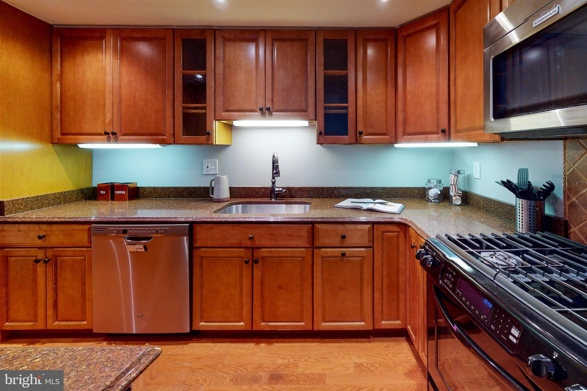 SOCIETY HILL - Residential