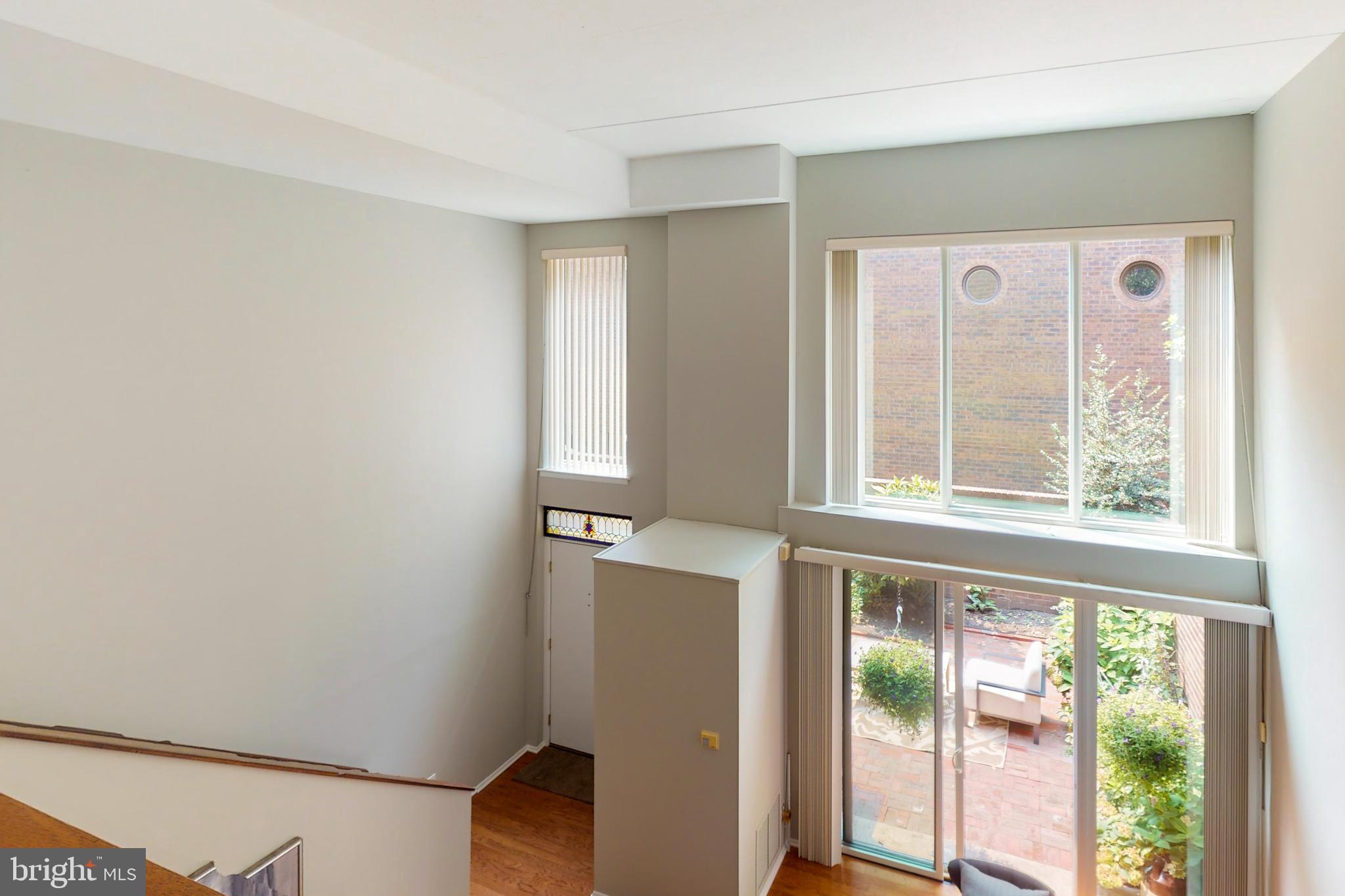 SOCIETY HILL - Residential