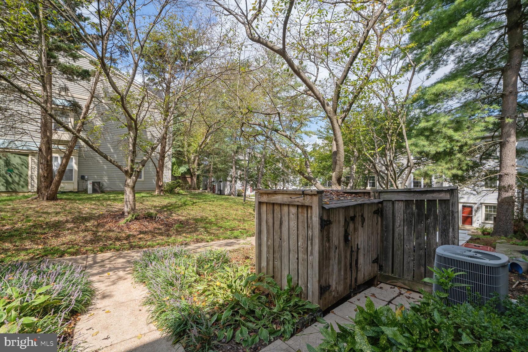 13913 HIGHSTREAM PLACE 810