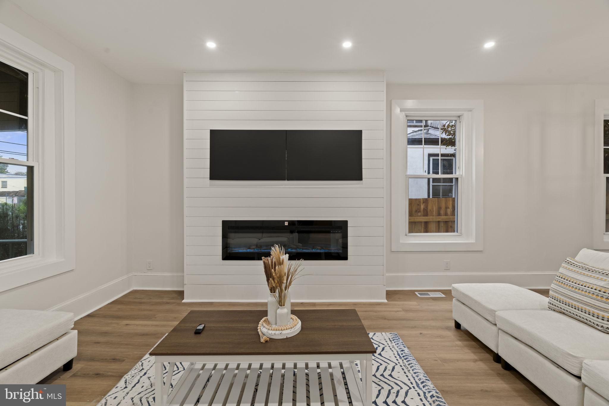 PHILADELPHIA - Residential