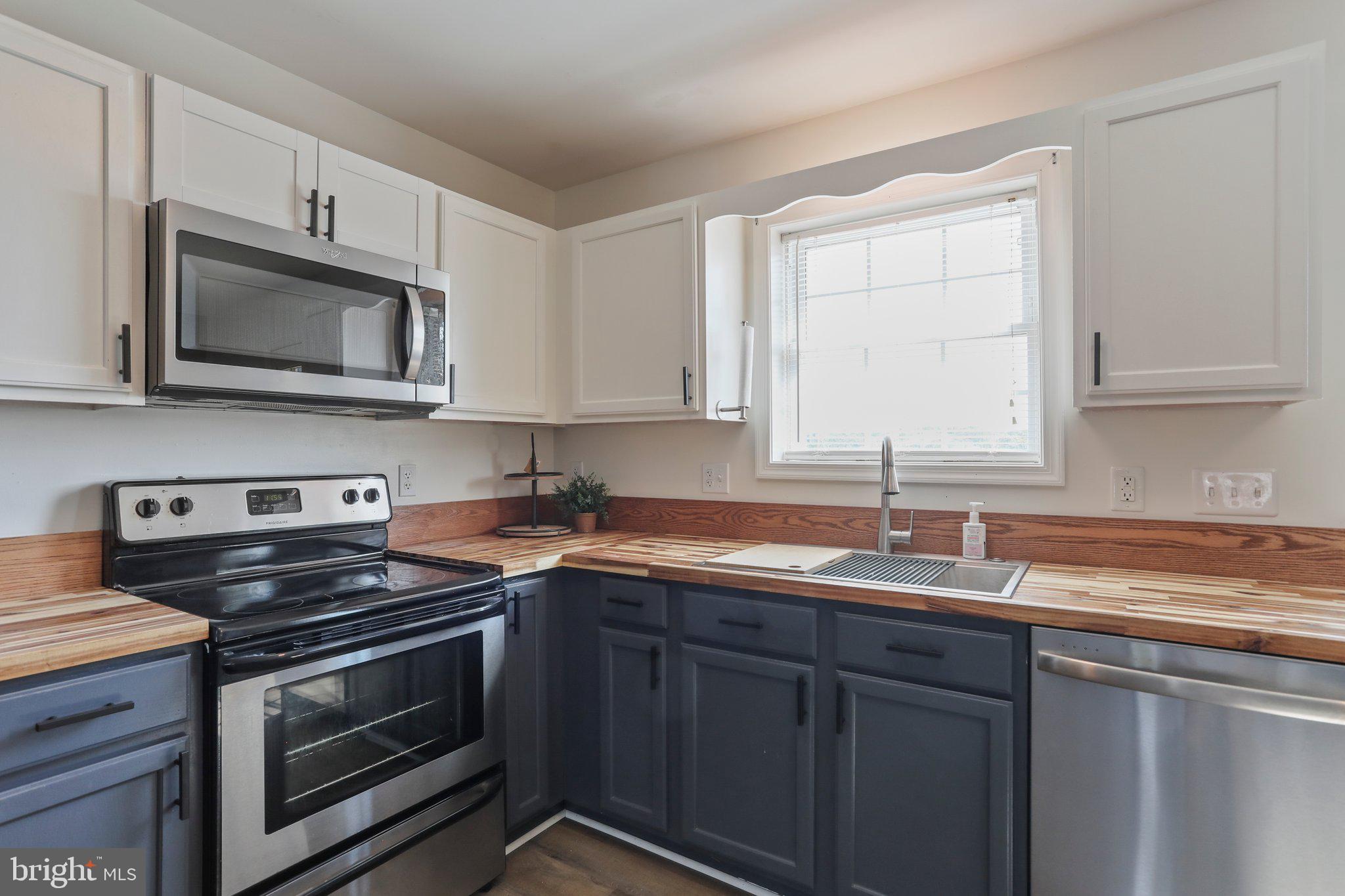 WILDFLOWER RIDGE - Residential