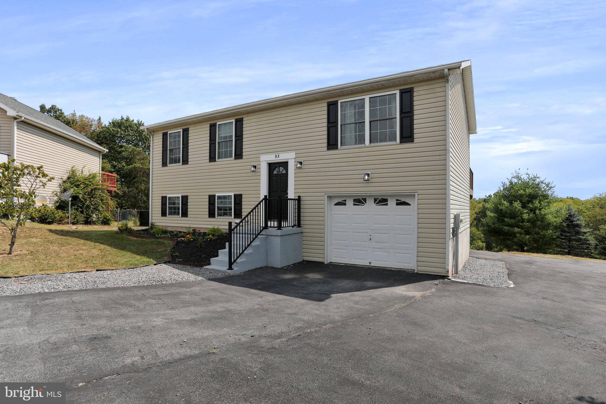 WILDFLOWER RIDGE - Residential