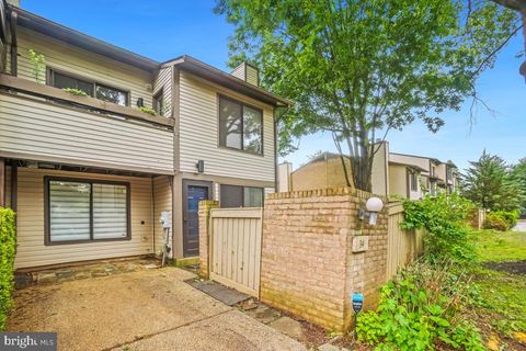 14 FIFESHIRE COURT MONTGOMERY VILLAGE MD 20886