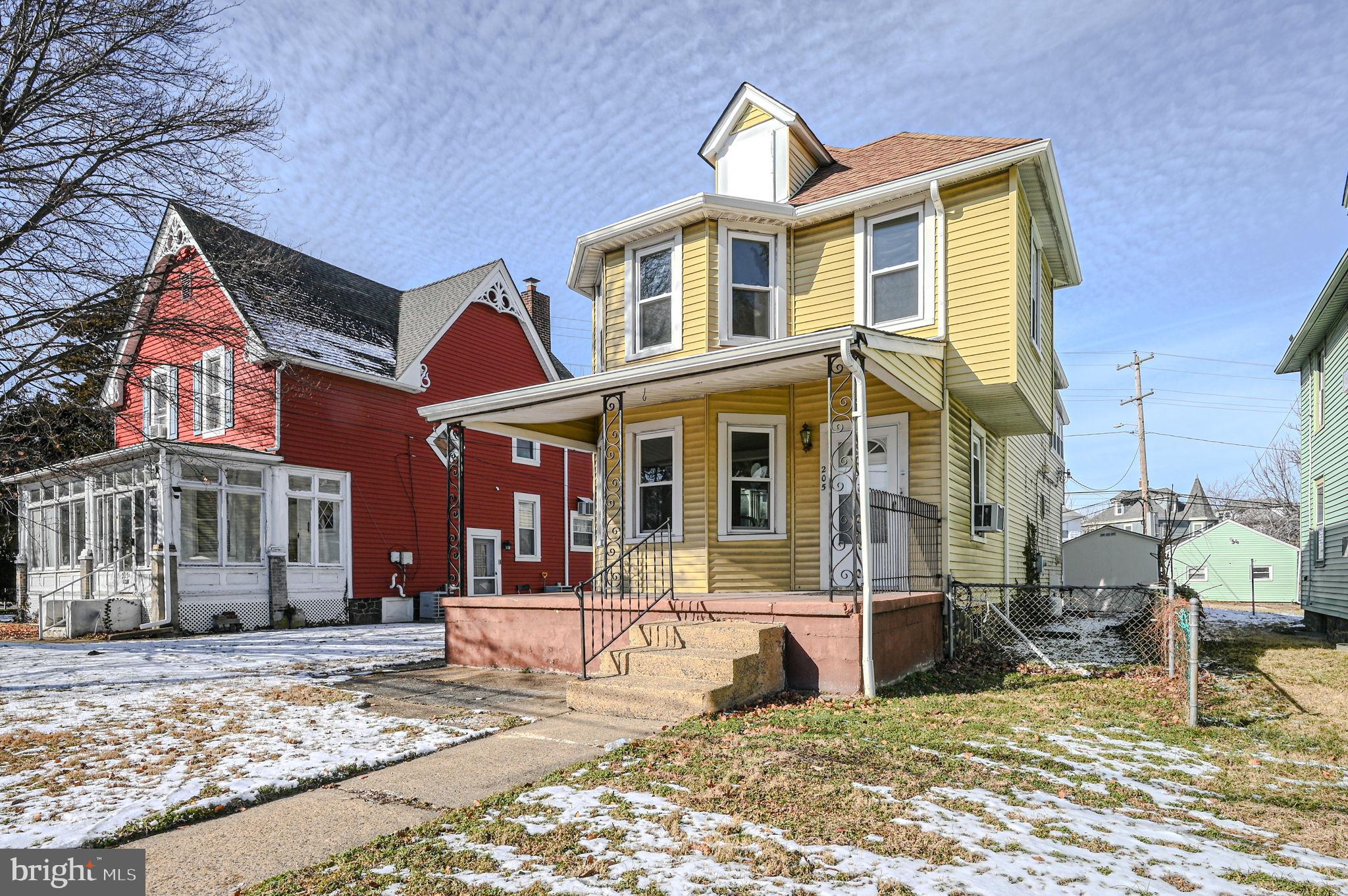 205 N MARYLAND AVENUE