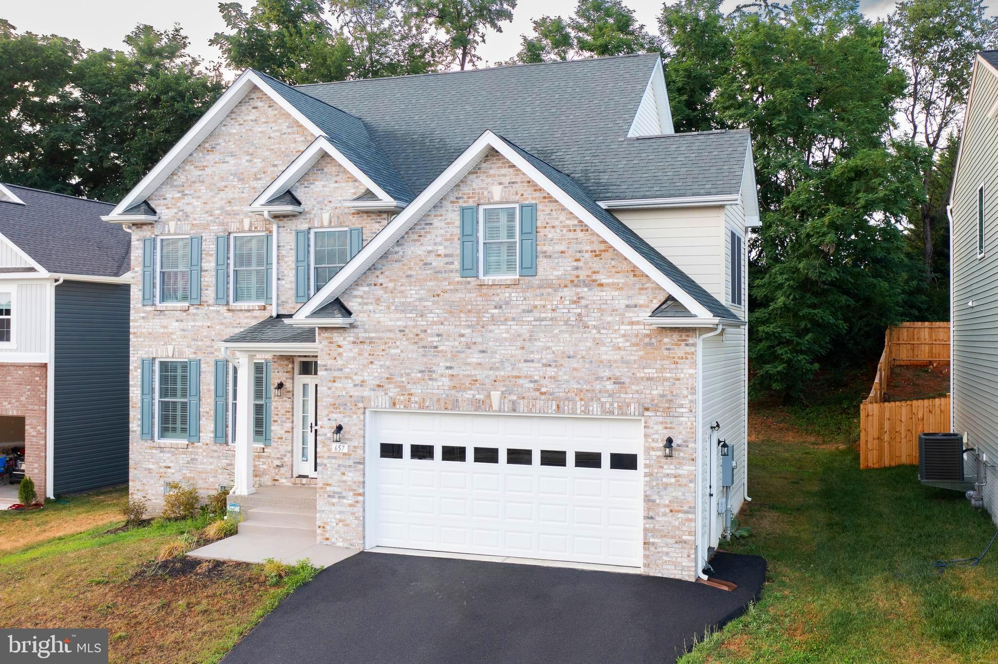 PARK HEIGHTS - Residential