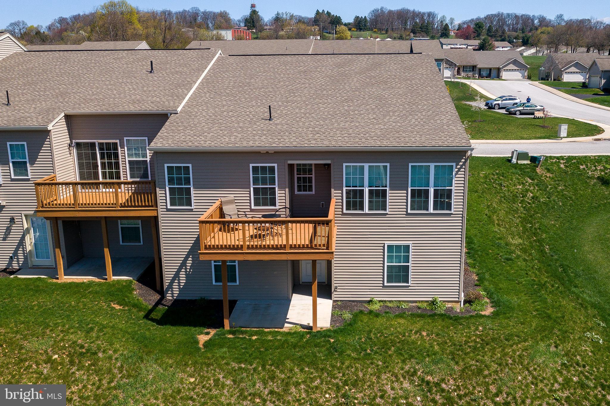 THE PADDOCK @ EQUINE MEADOWS - Residential