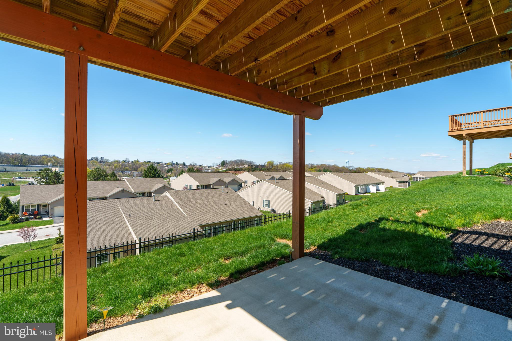 THE PADDOCK @ EQUINE MEADOWS - Residential