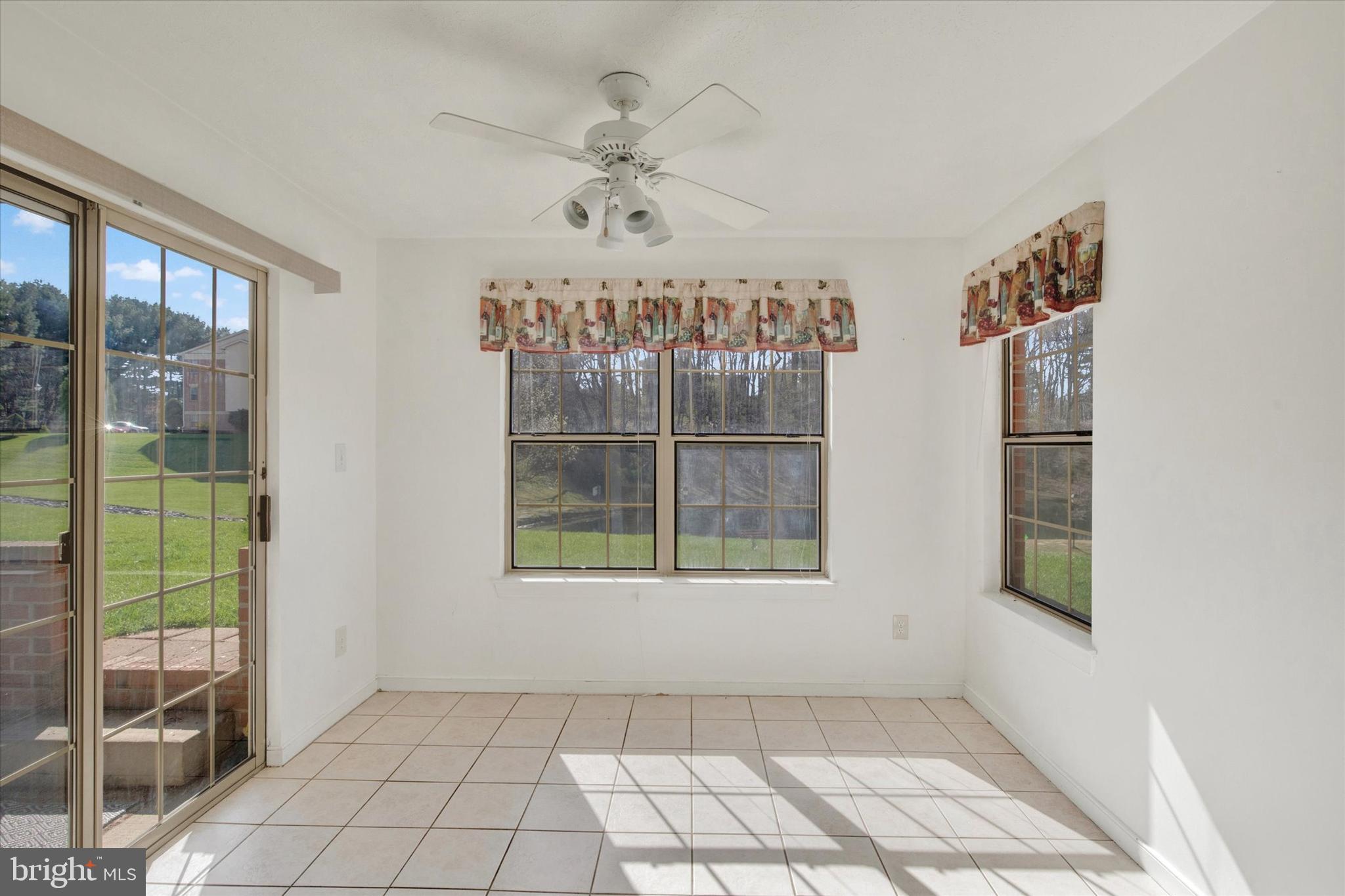 POND CONDOMINIUMS - Residential