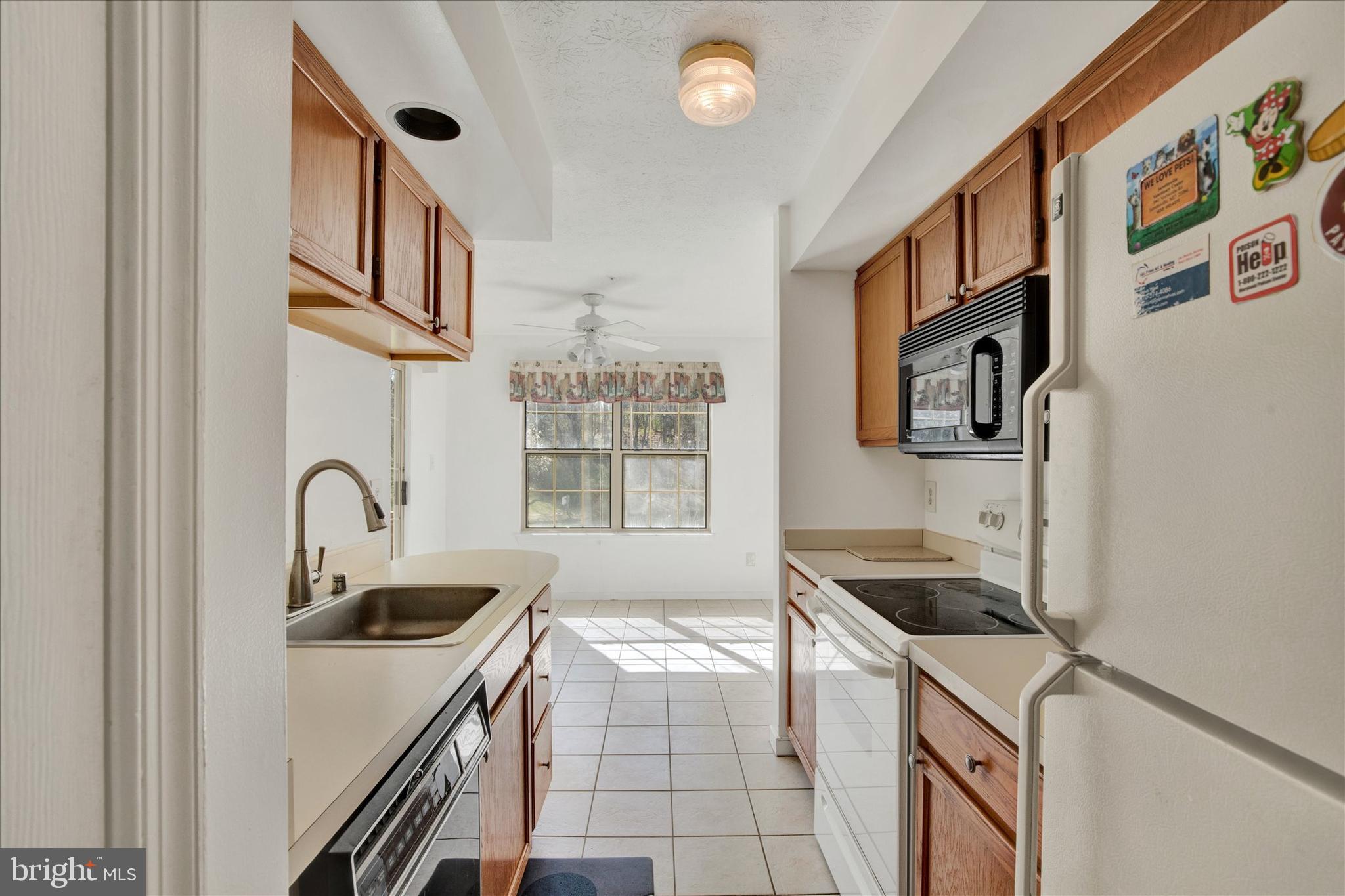 POND CONDOMINIUMS - Residential